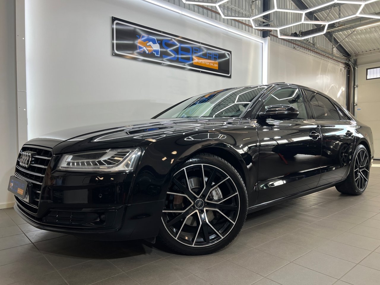 Audi A8