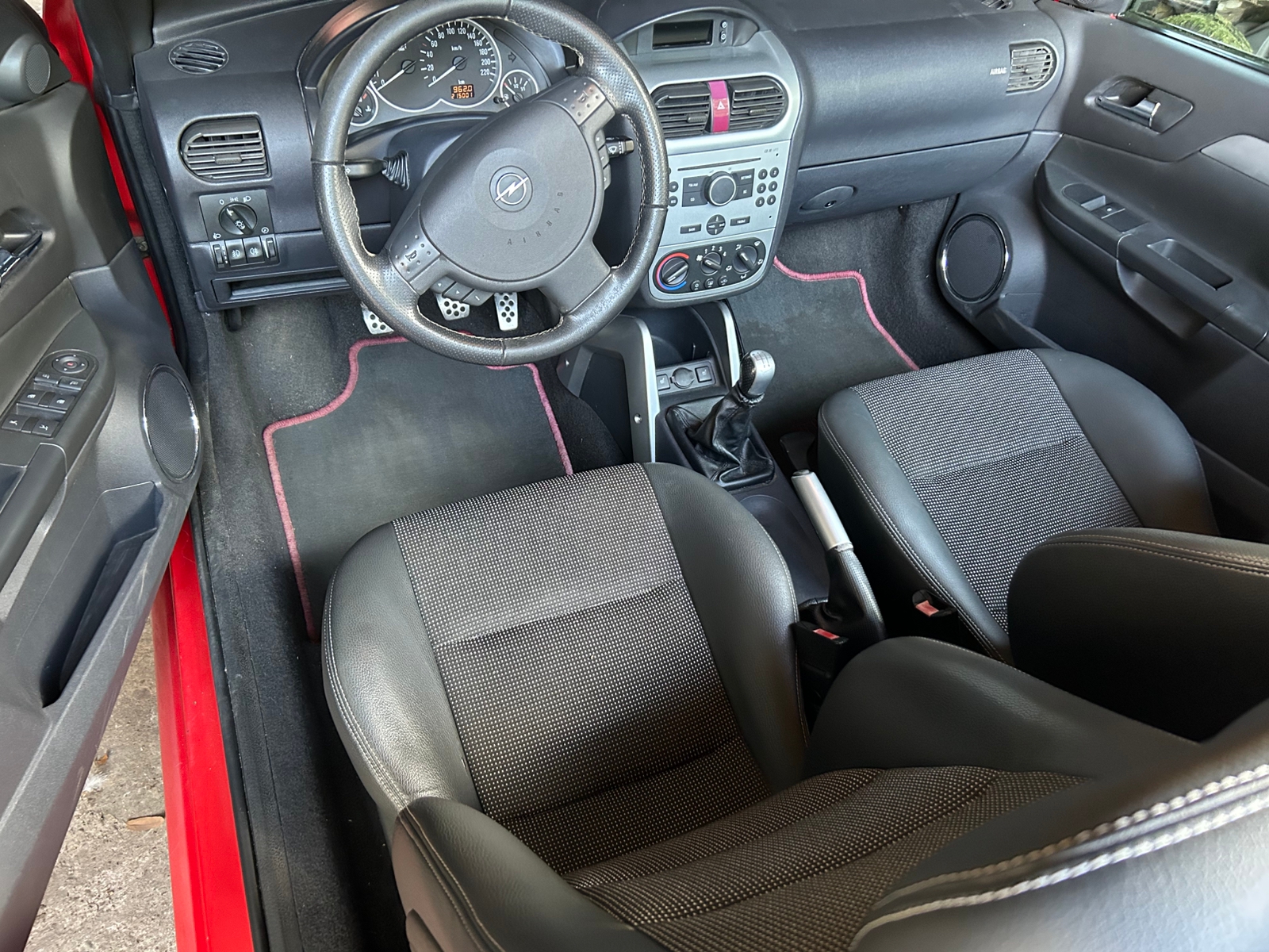 Opel Tigra TwinTop 1.4 Twinport Manuell 2006, kuva 4/4