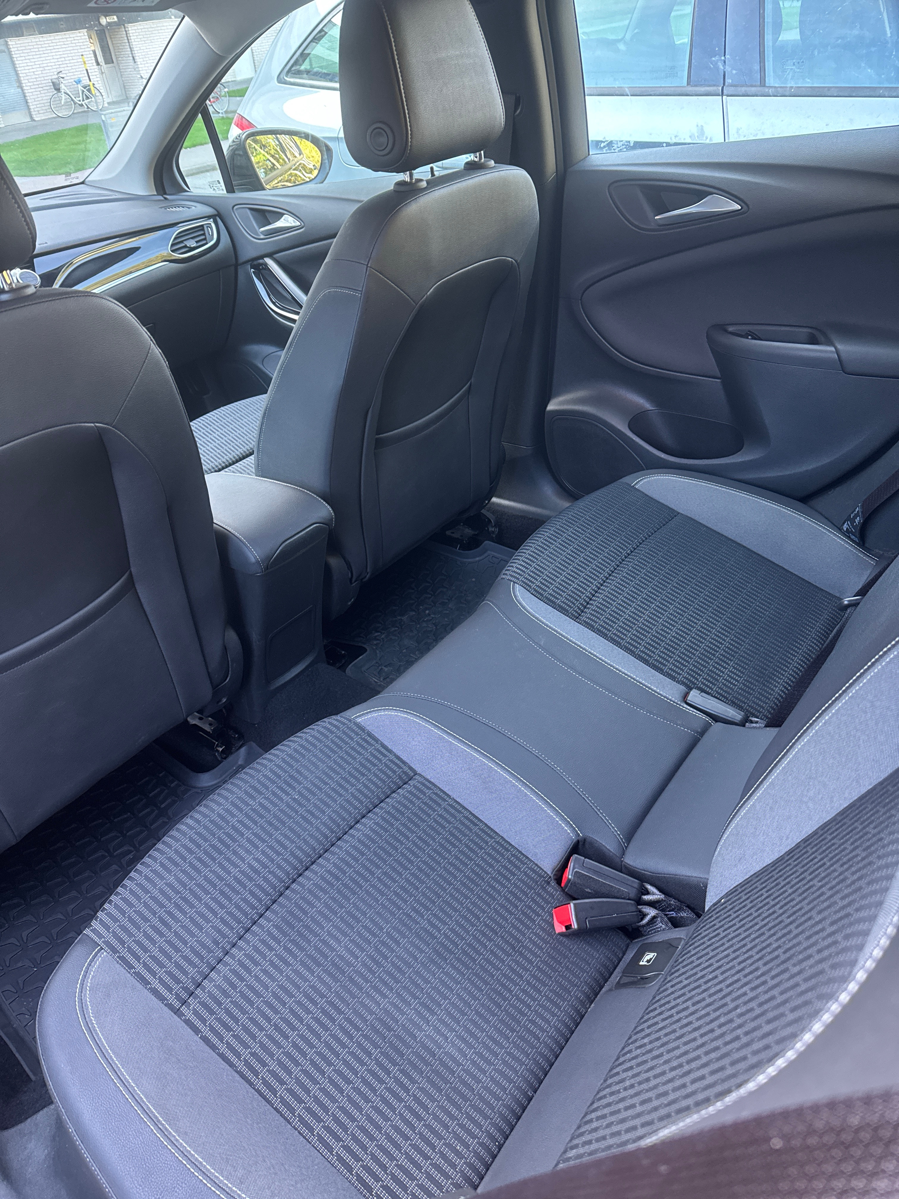 Opel Astra 1.4 Turbo CVT 2021, bild 7/7