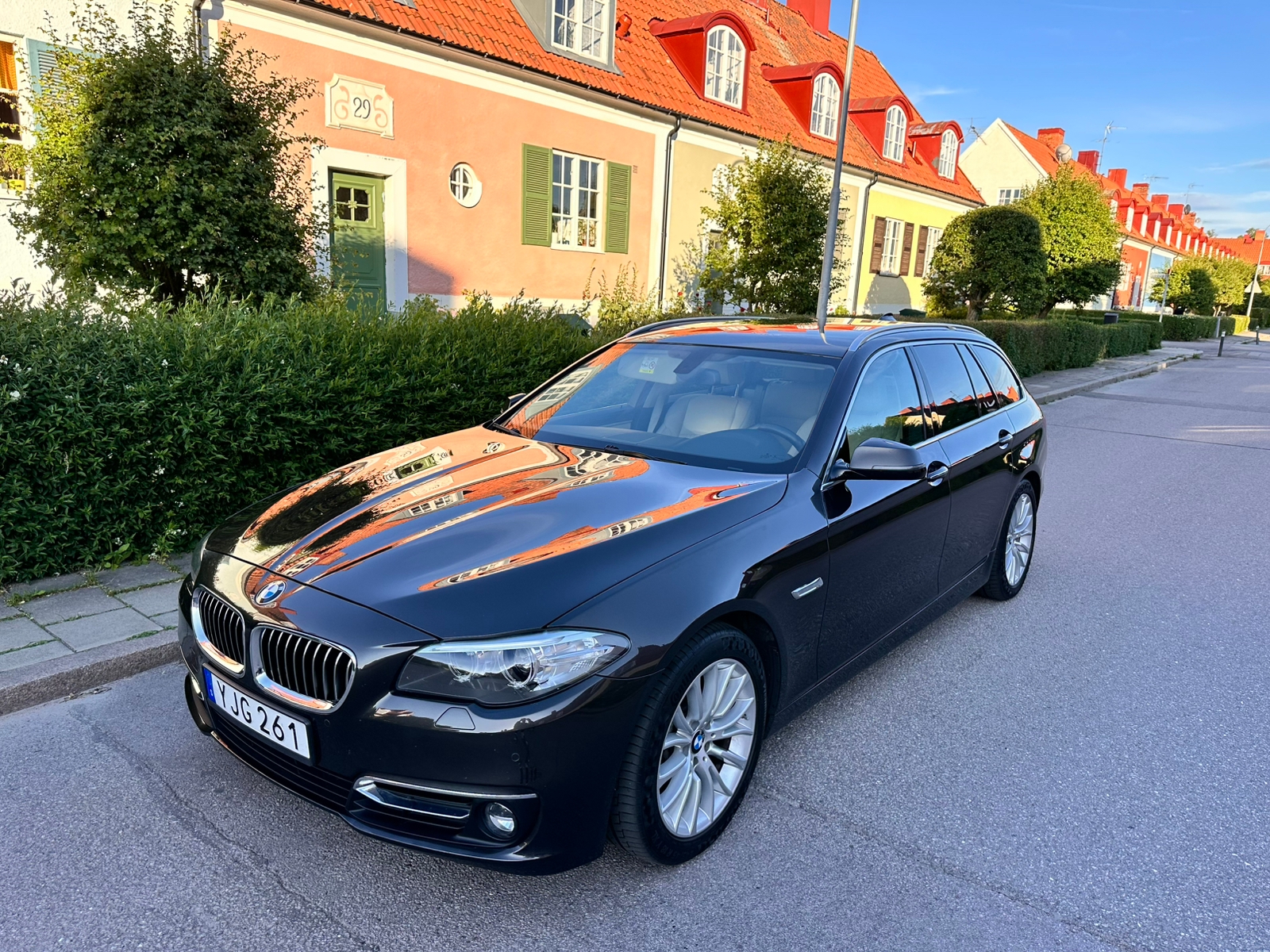 BMW 520 d Touring Steptronic 2017, kuva 2/10