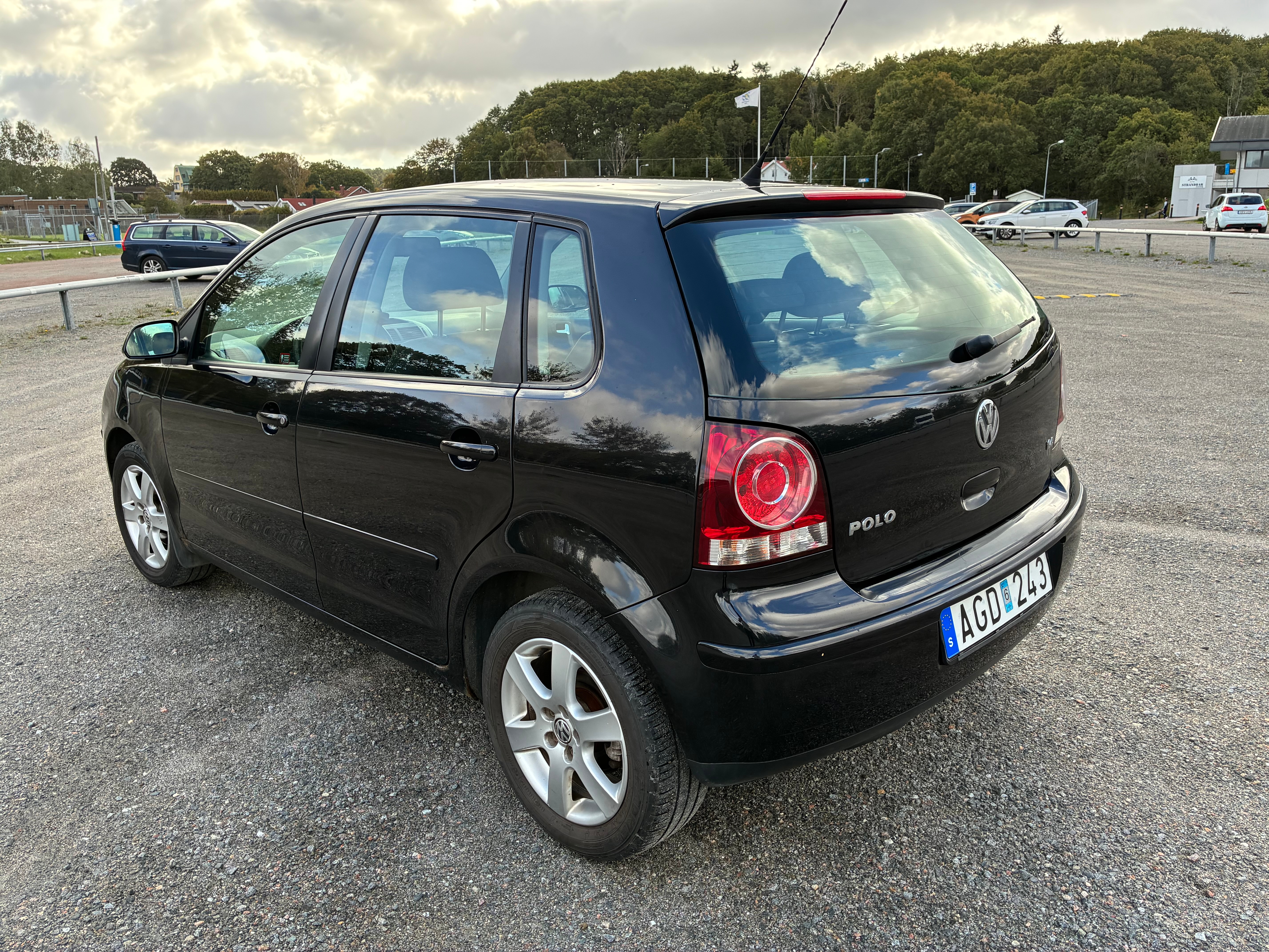 Volkswagen Polo 5-dörrar 1.4 Manuell 2008, bild 4/10