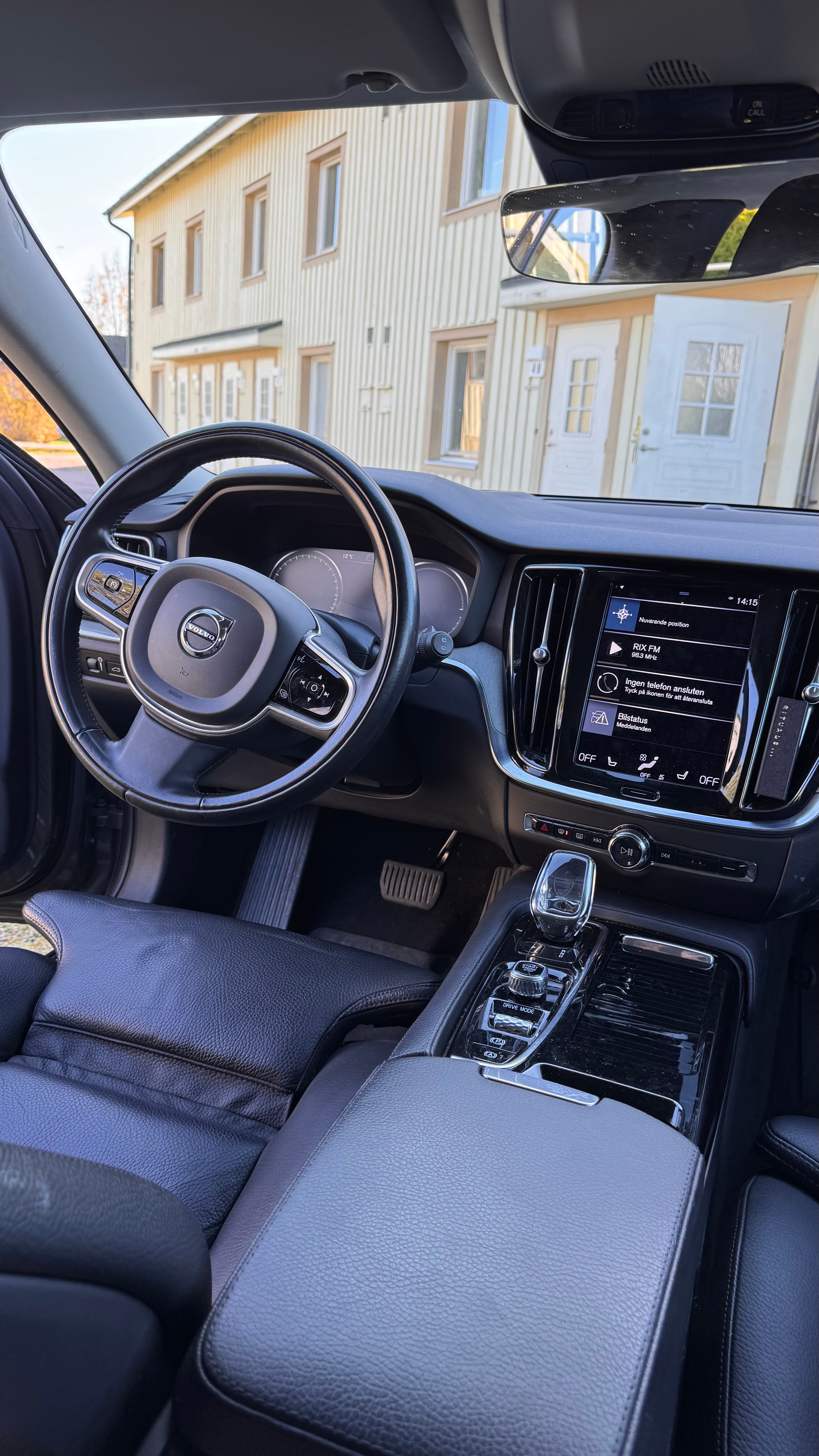 Volvo V60 Recharge T8 AWD Geartronic 2021, bild 3/4