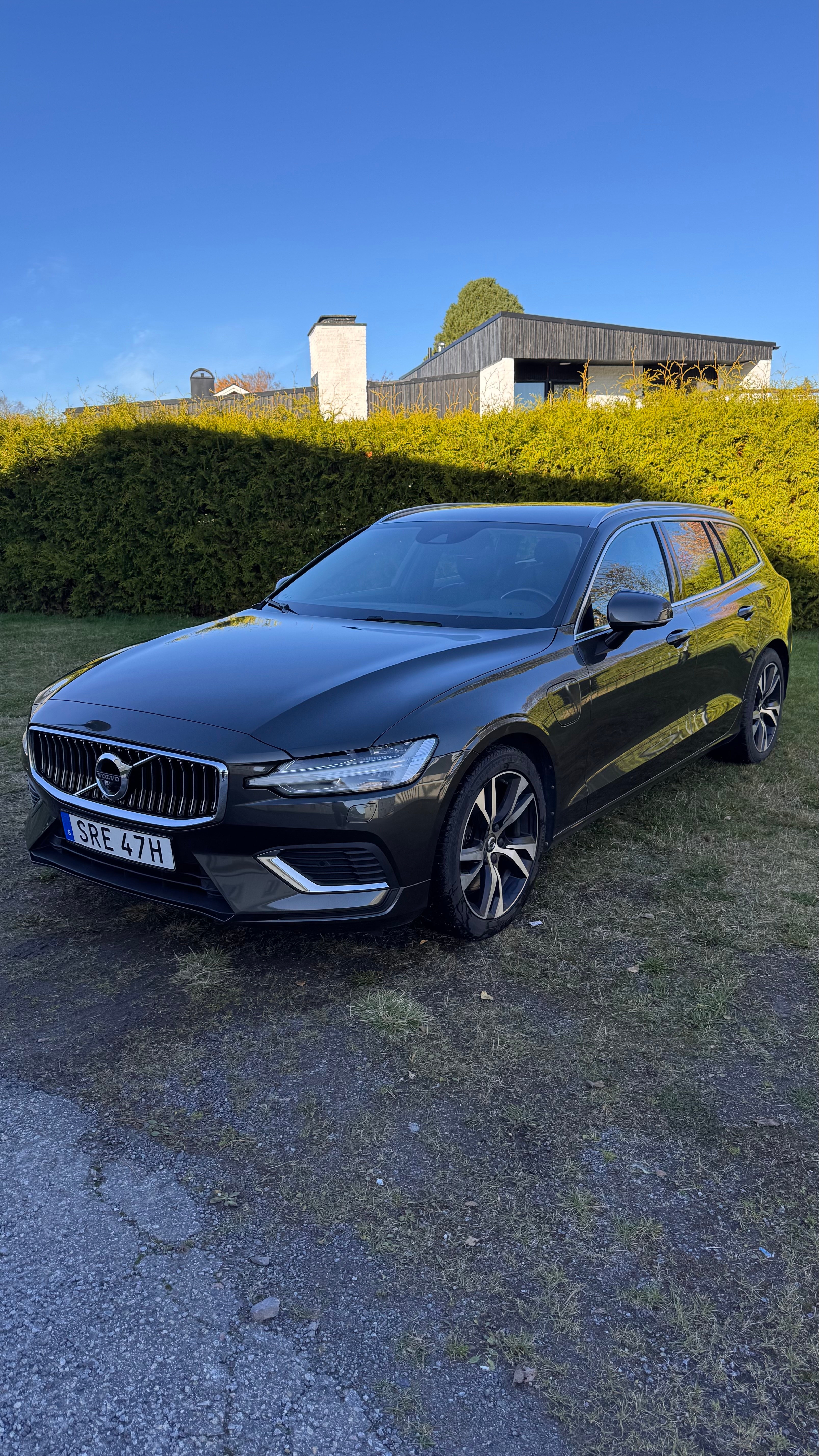 Volvo V60 Recharge T8 AWD Geartronic 2021, bild 2/4