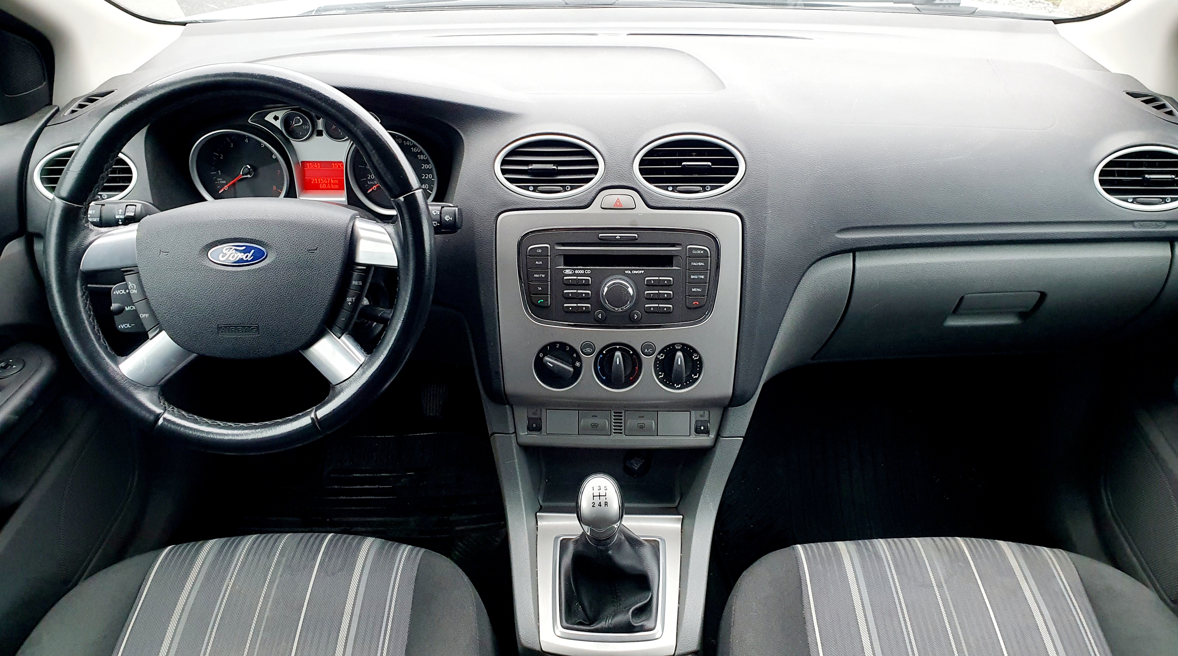Ford Focus 1.8 2010, photo 5/6