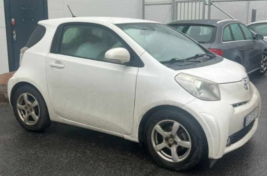 Toyota iQ