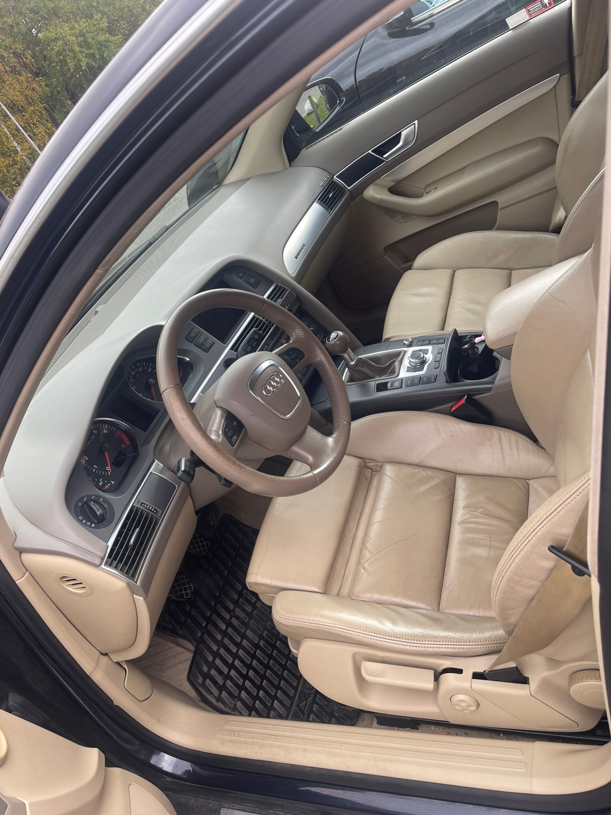 Audi A6 Sedan 2.4 quattro Manuell 2006, bild 4/4