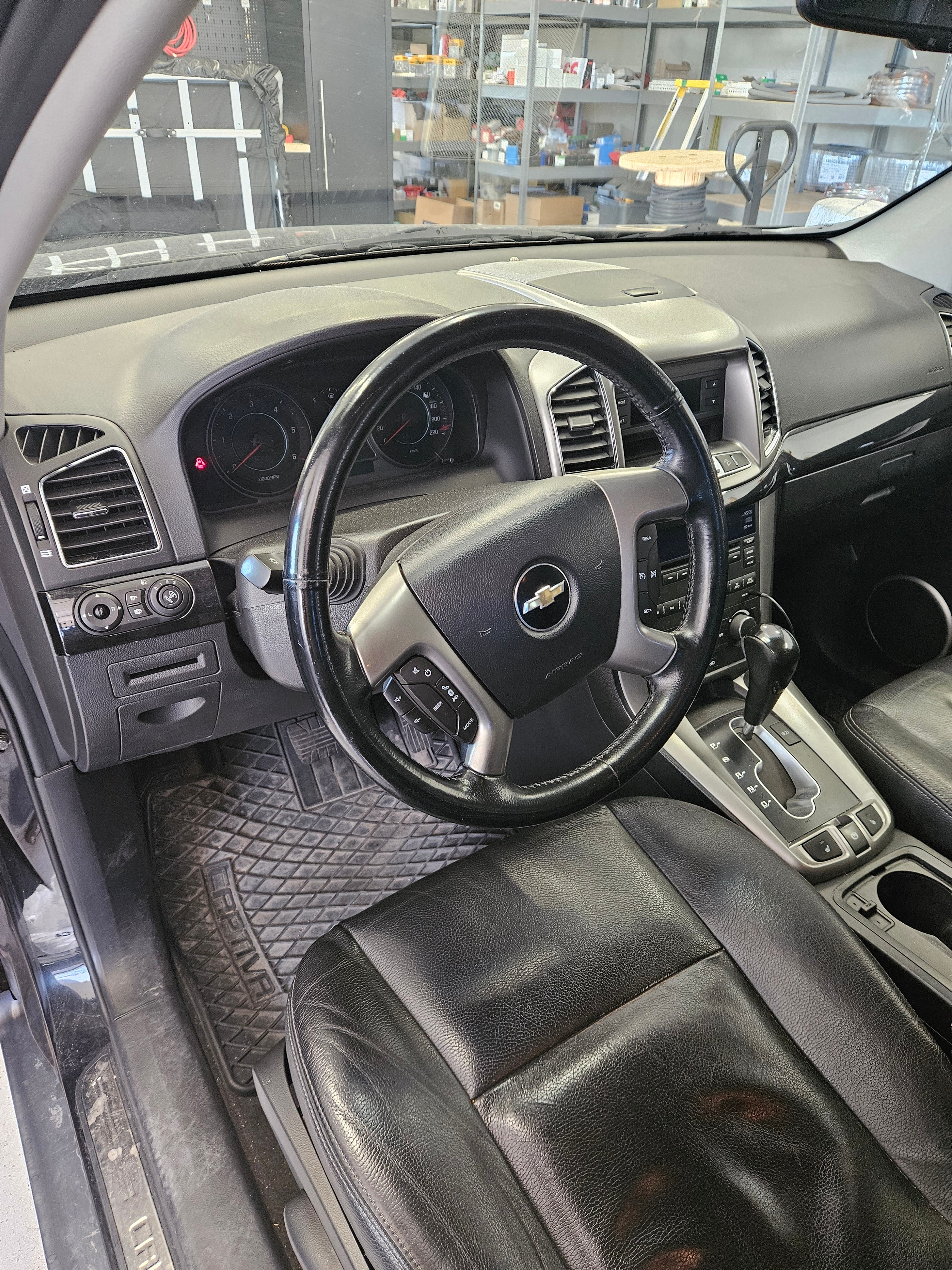 Chevrolet Captiva 2012, kuva 3/7