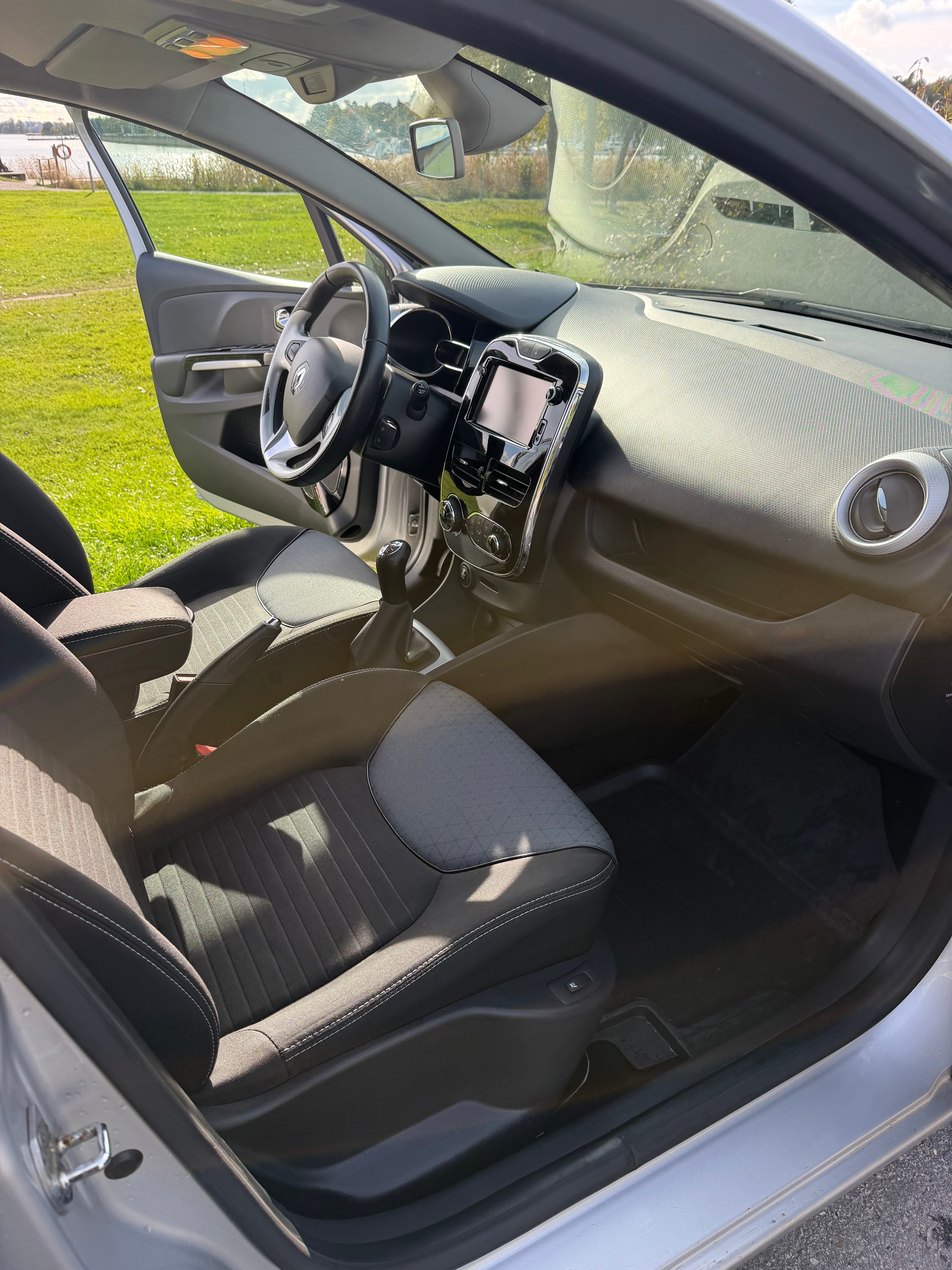 Renault Clio 0.9 TCe Manuell 2013, kuva 3/5