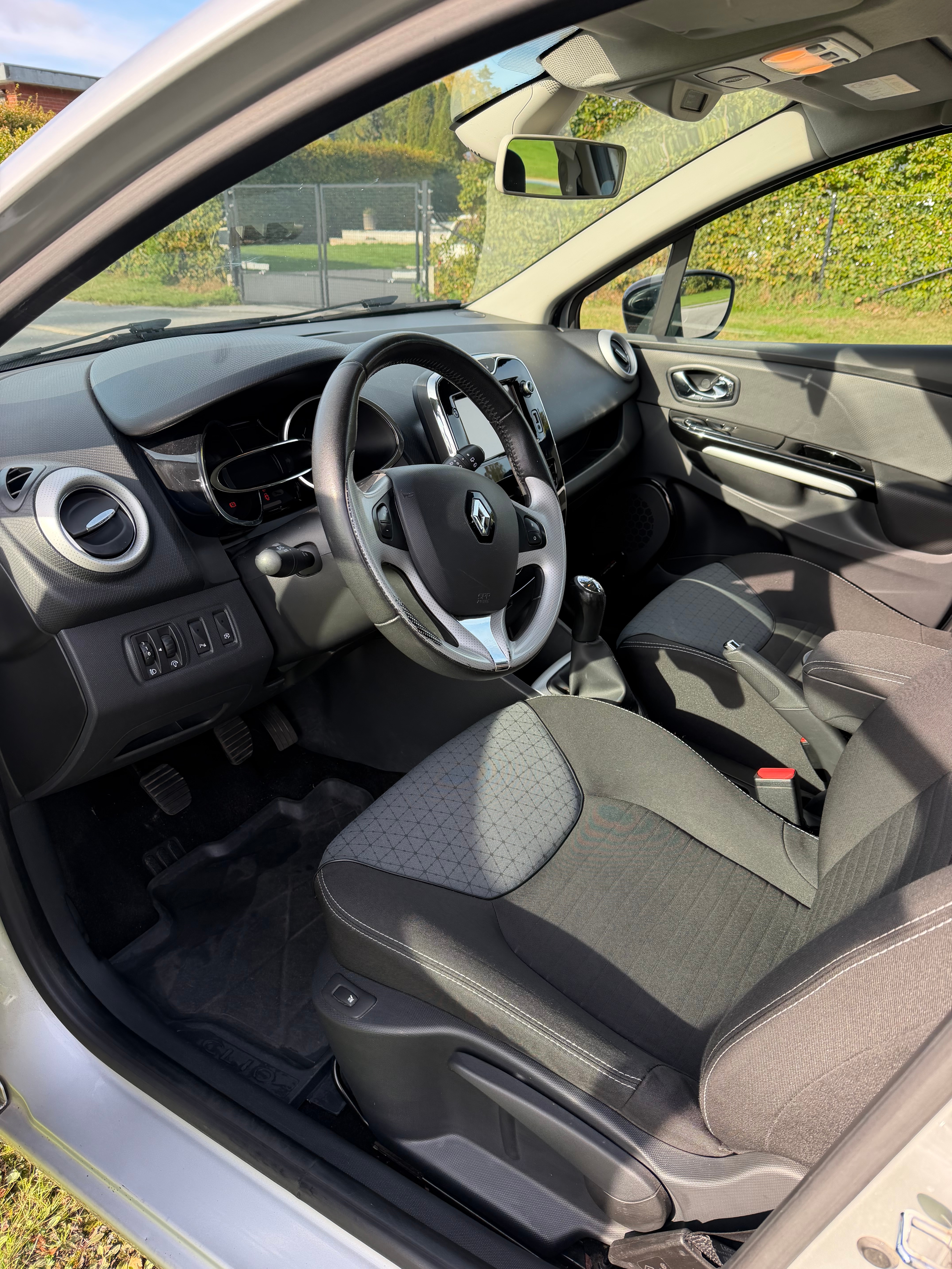 Renault Clio 0.9 TCe Manuell 2013, kuva 4/5