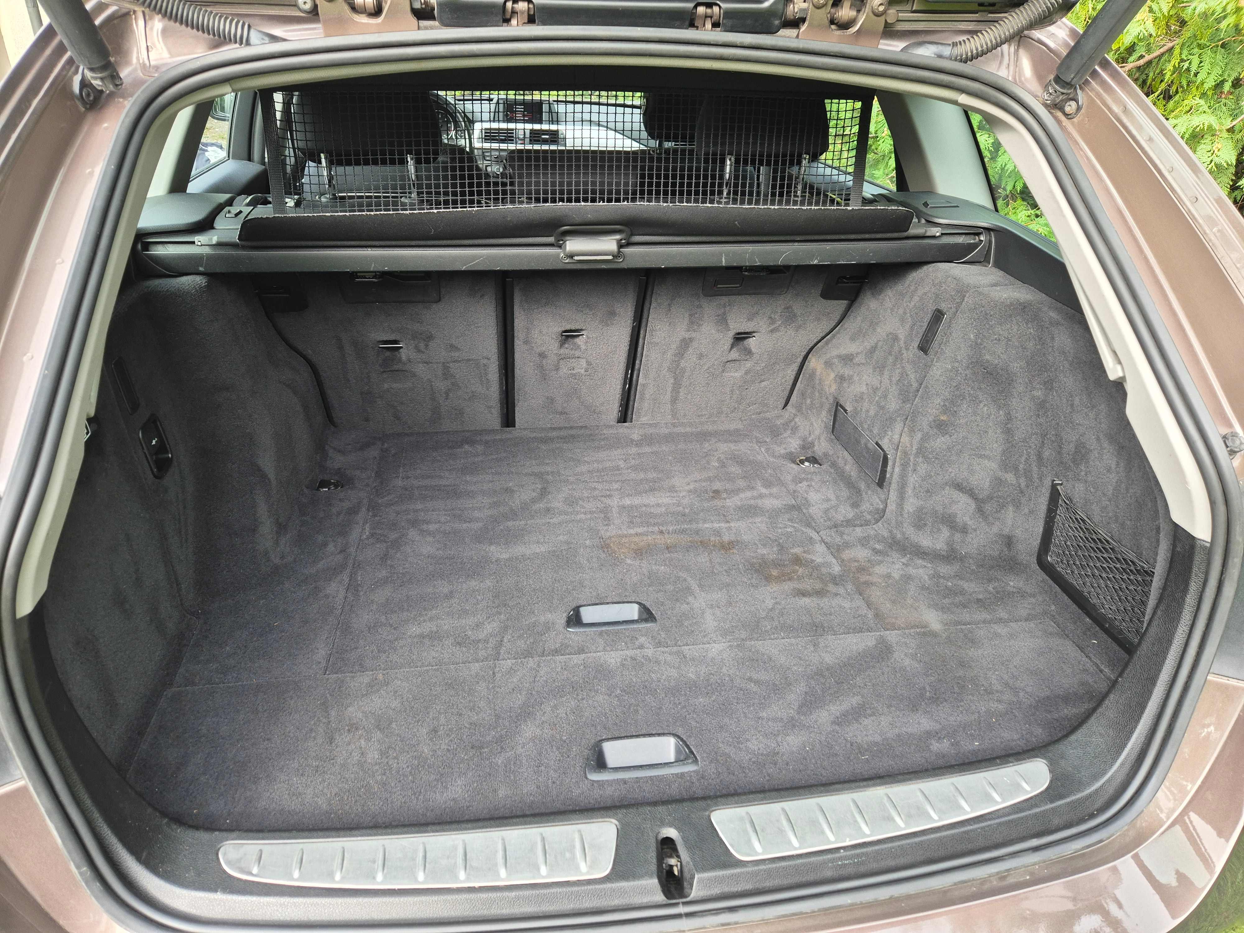 BMW 318 d Touring Manuell 2013, photo 6/10