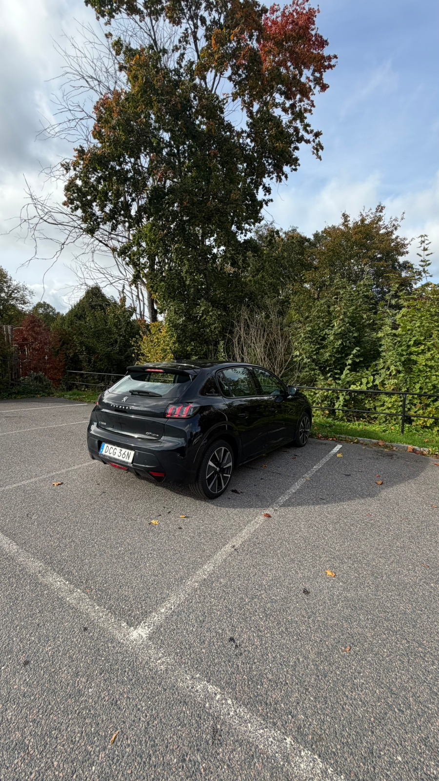 Peugeot e-208 GT Line 2020, photo 2/7