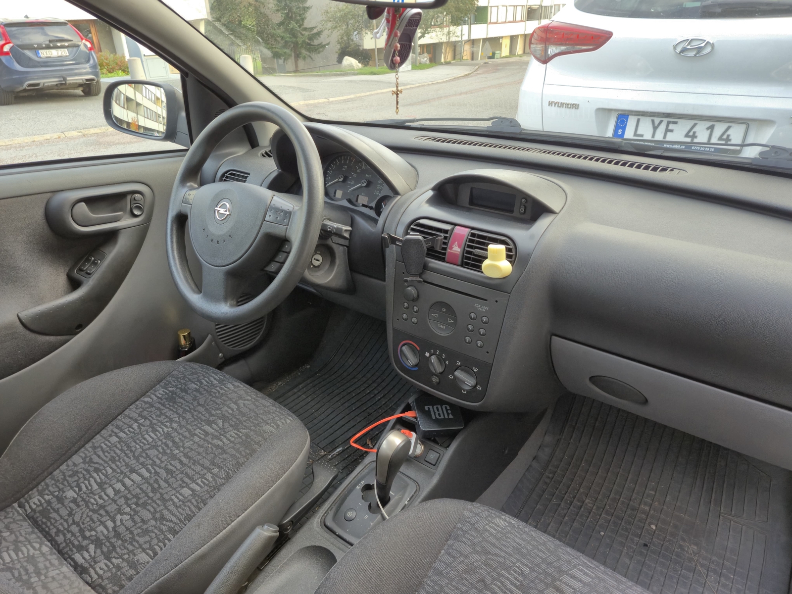 Opel Corsa 5-dörrar 1.2 Easytronic 2002, kuva 5/7