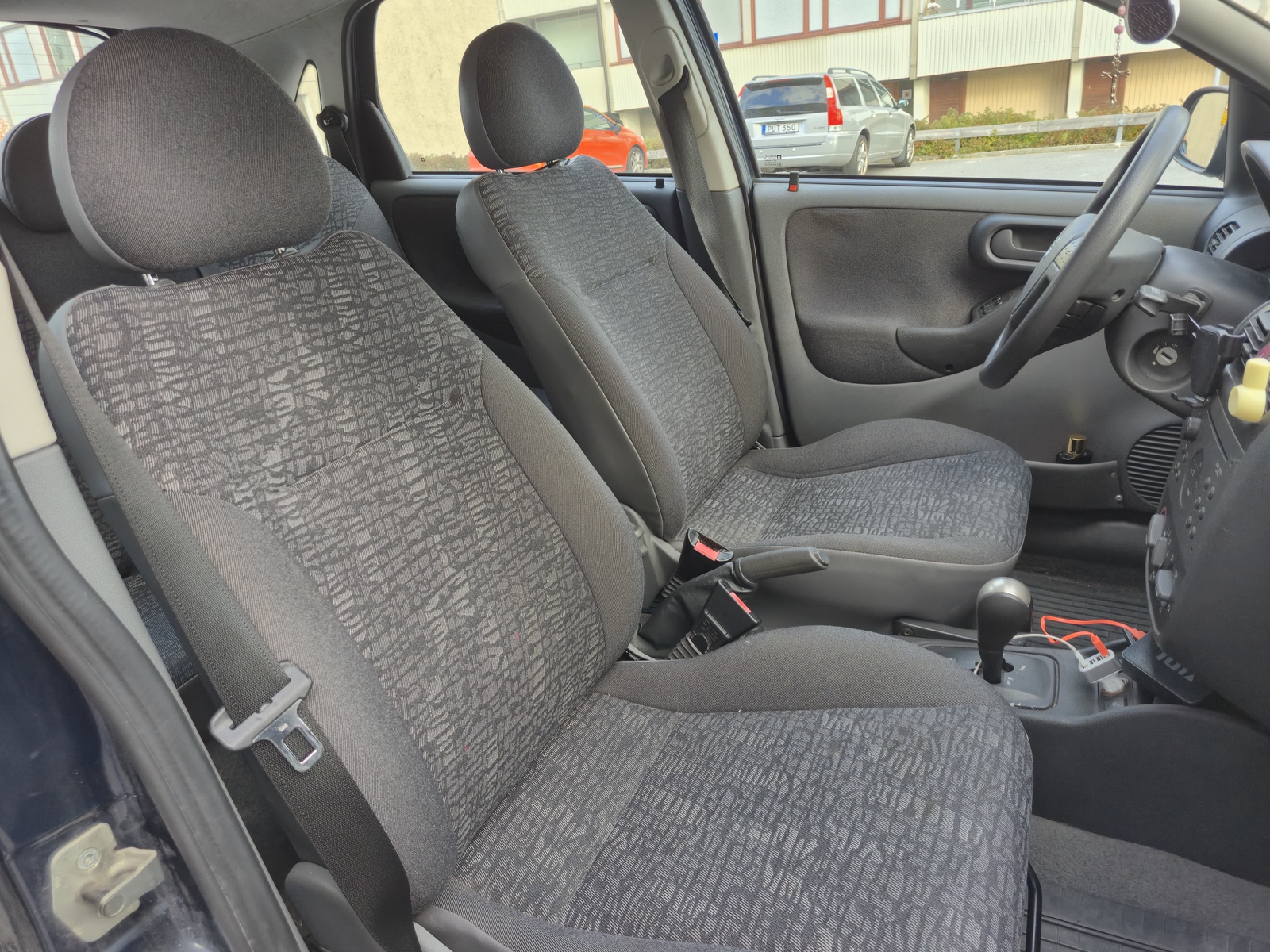 Opel Corsa 5-dörrar 1.2 Easytronic 2002, kuva 4/7