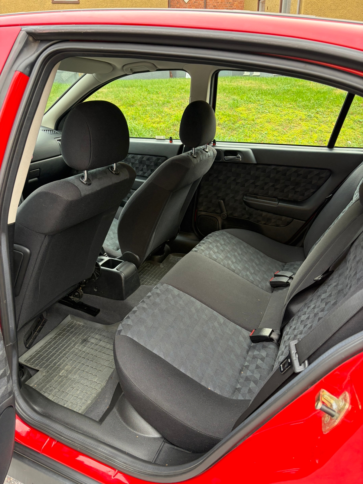 Opel Astra 5-dörrar 1.6 Manuell 2001, kuva 5/6