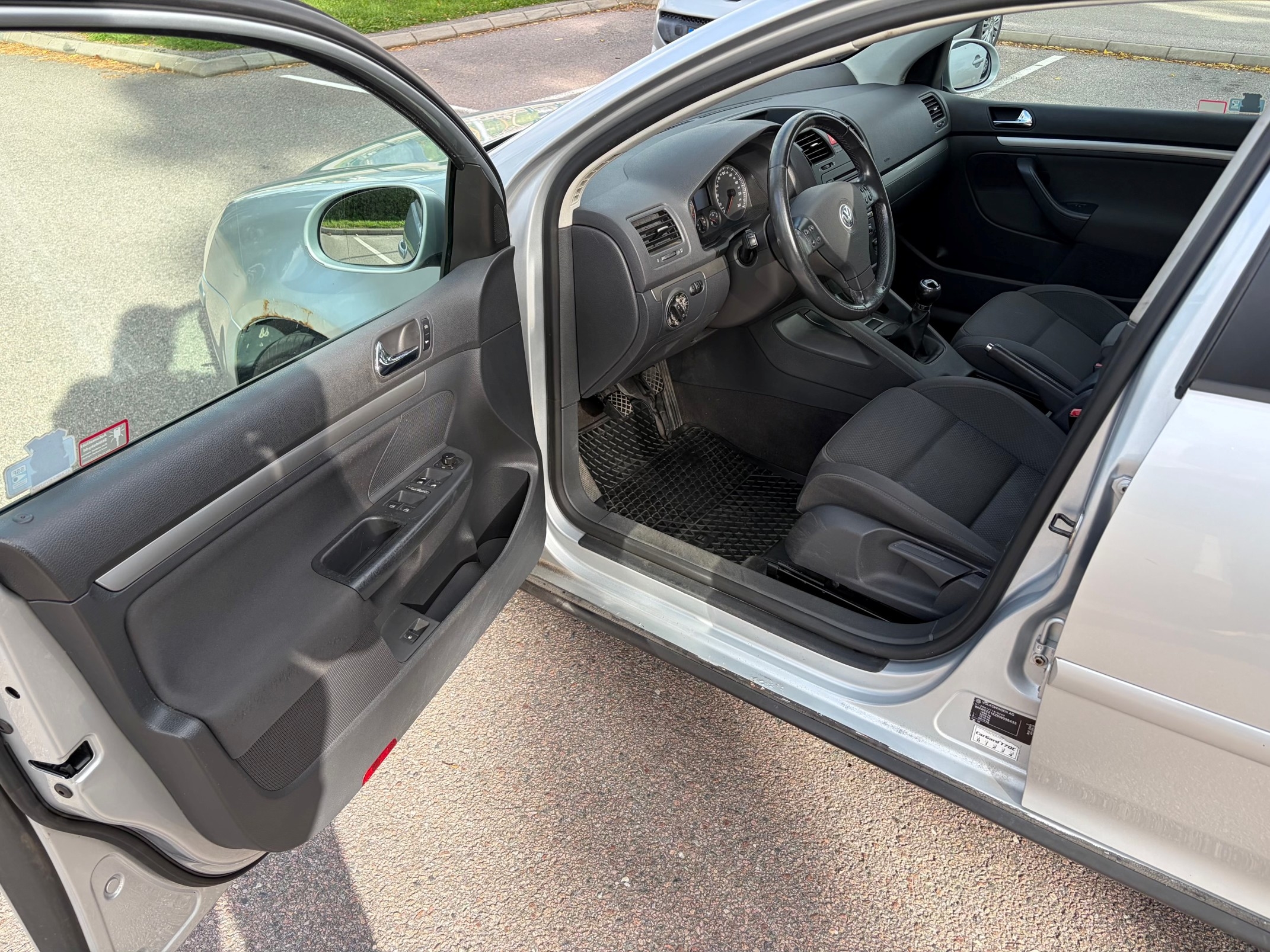 Volkswagen Golf 2005, kuva 5/7