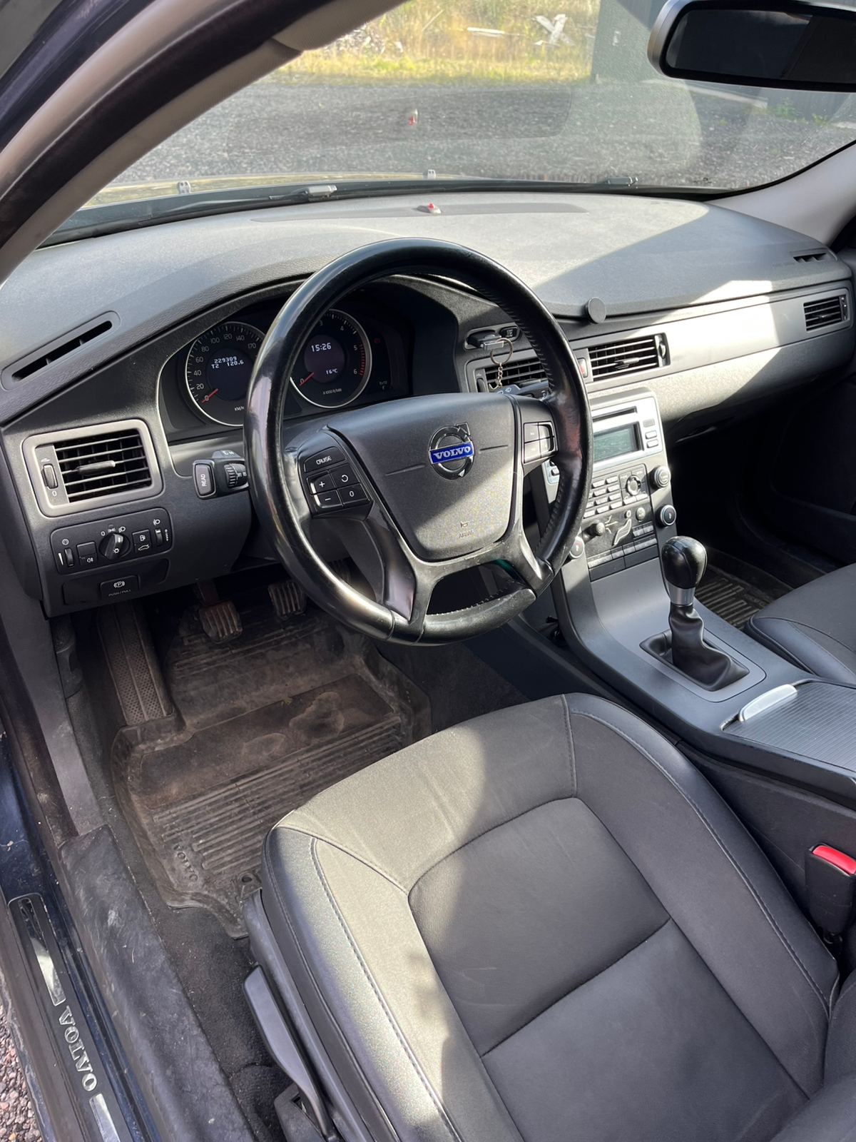 Volvo V70 1.6 D DRIVe Manuell 2011, photo 3/3