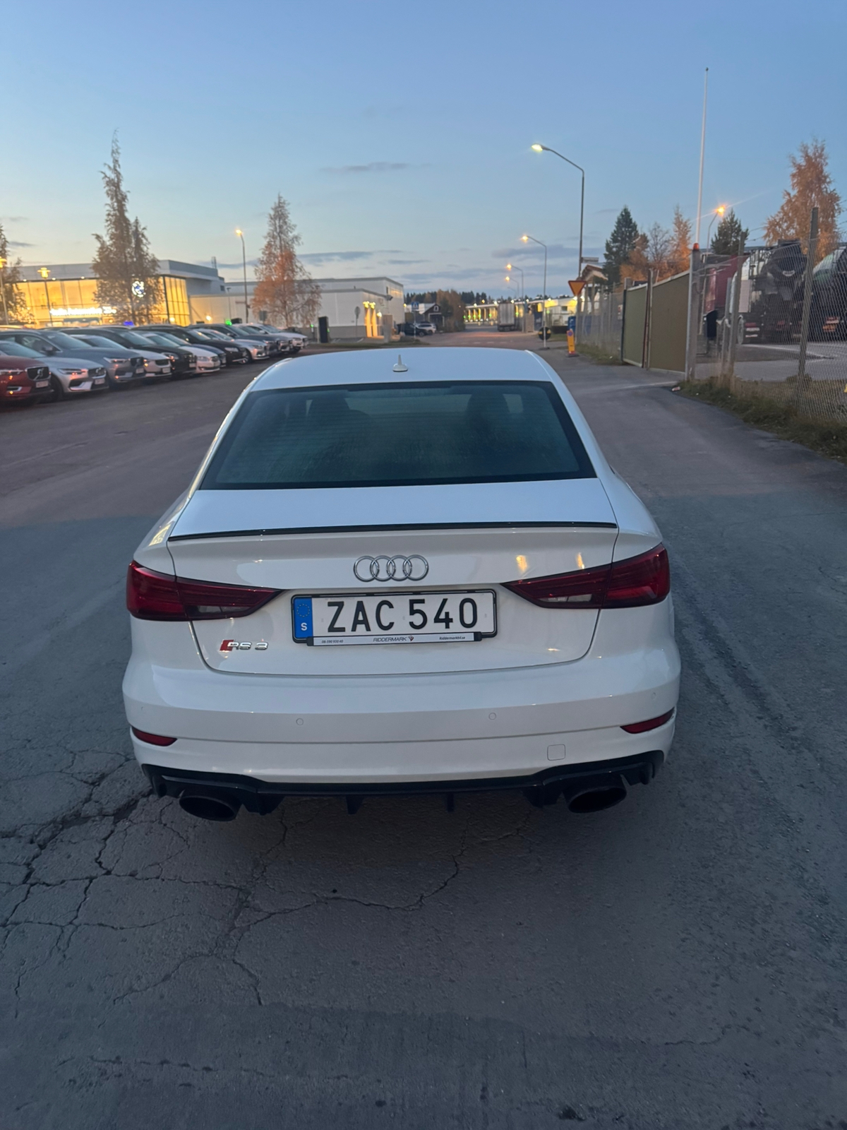Audi RS3 Sedan 2.5 TFSI quattro S Tronic 2018, photo 2/10