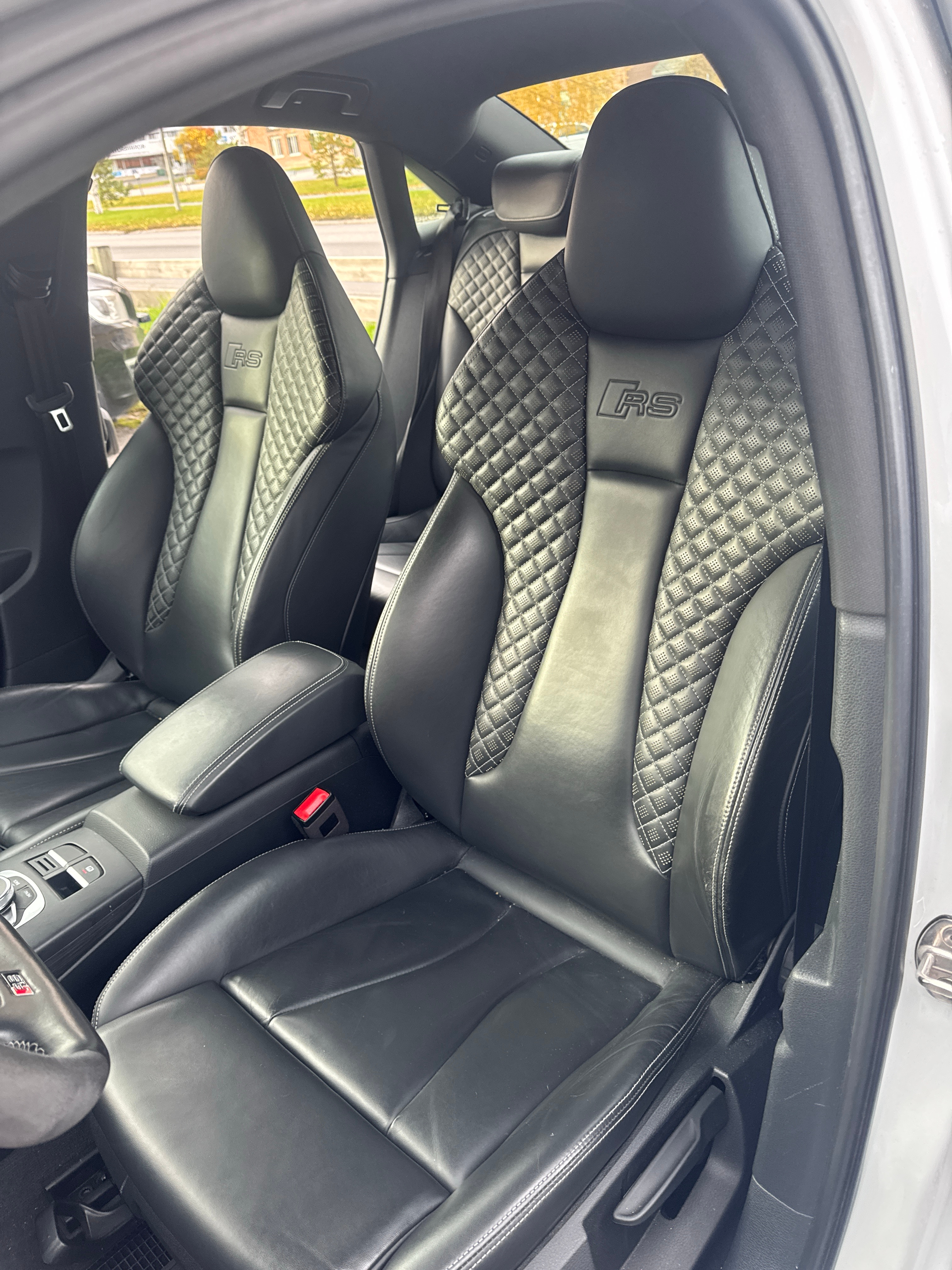 Audi RS3 Sedan 2.5 TFSI quattro S Tronic 2018, photo 5/10
