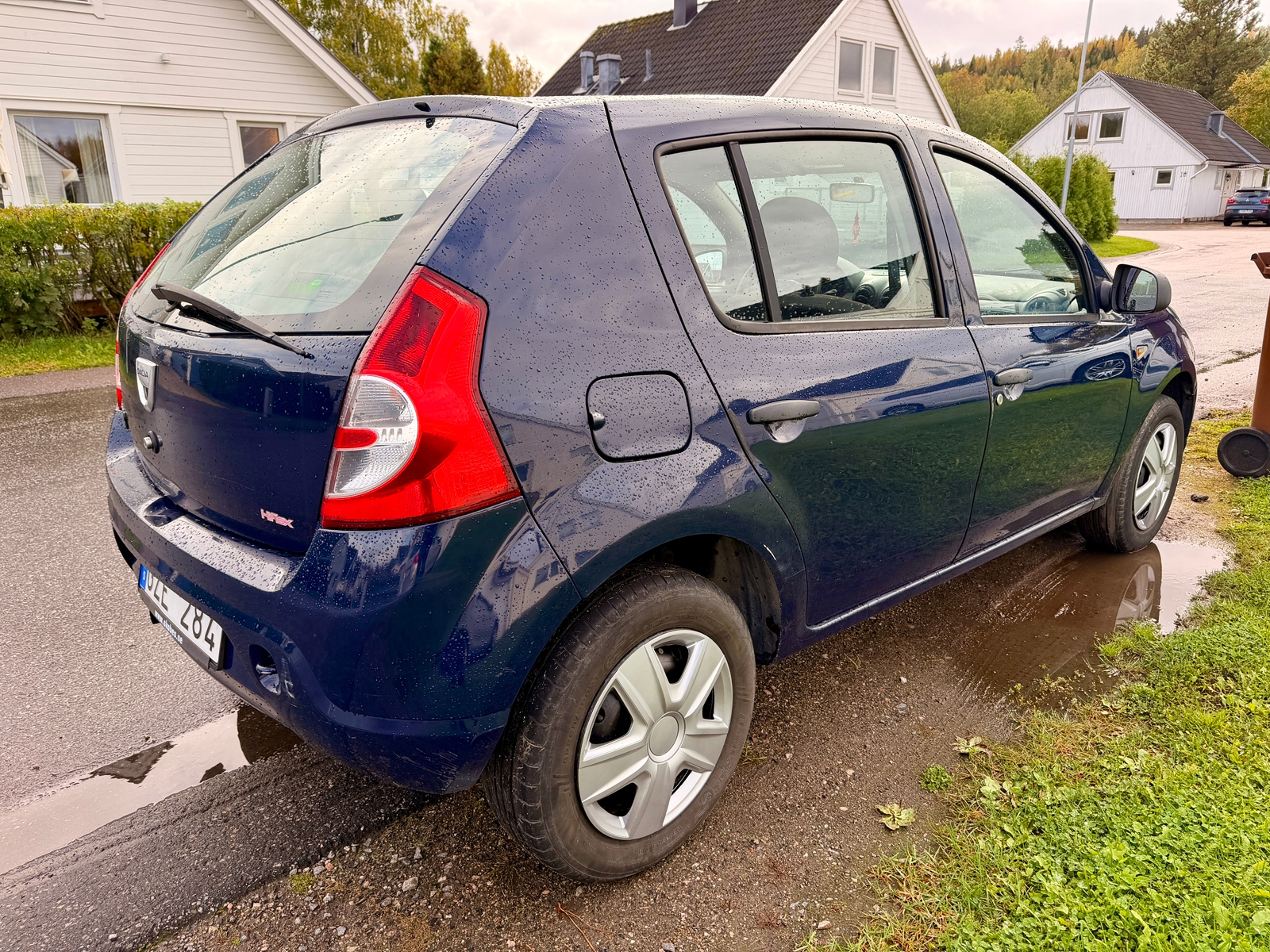 Dacia Sandero 1.6 E85 Manuell 2010, bild 4/6