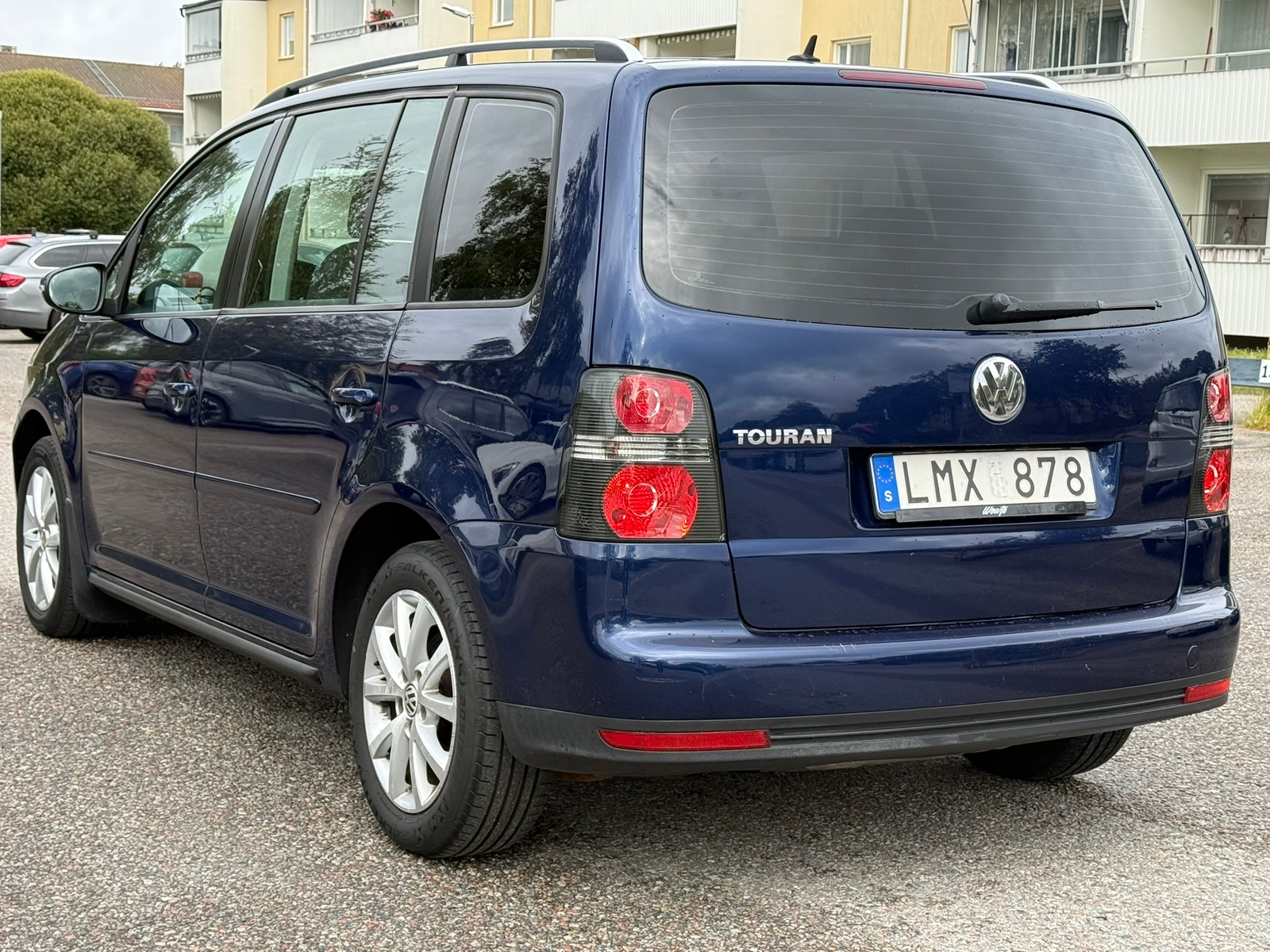 Volkswagen Touran 2010, bild 3/9