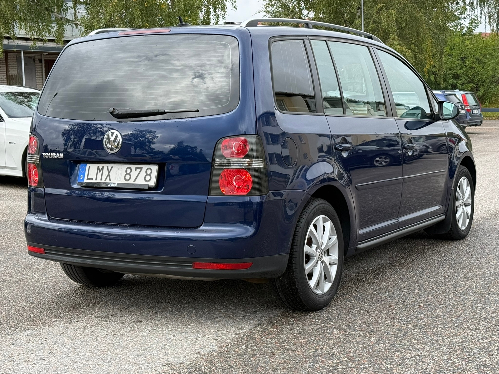 Volkswagen Touran 2010, bild 4/9