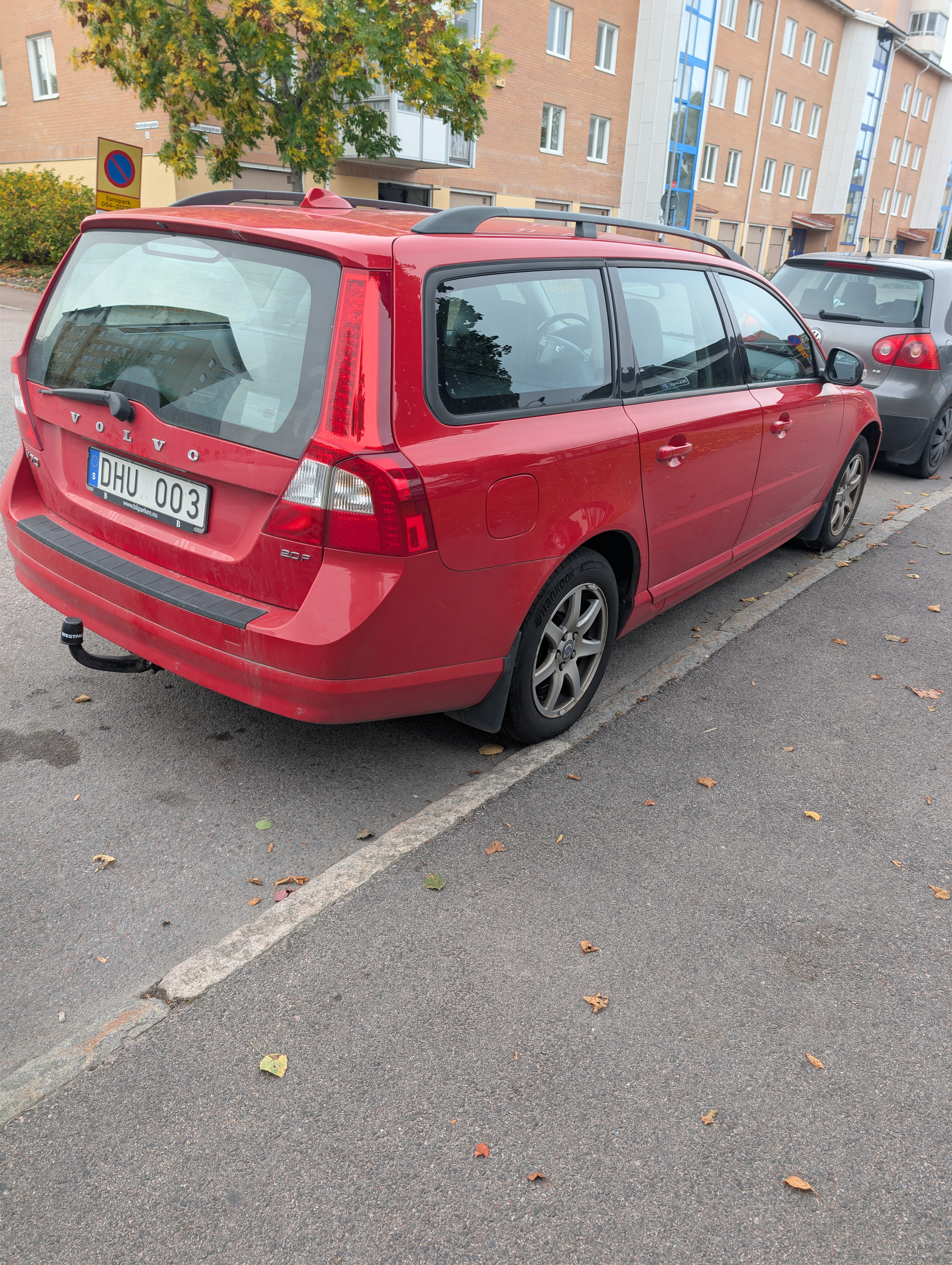 Volvo V70 2.0F Manuell 2009, bild 2/4