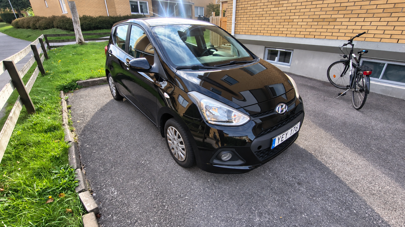 Hyundai i10 1.0 Manuell 2016, kuva 2/6
