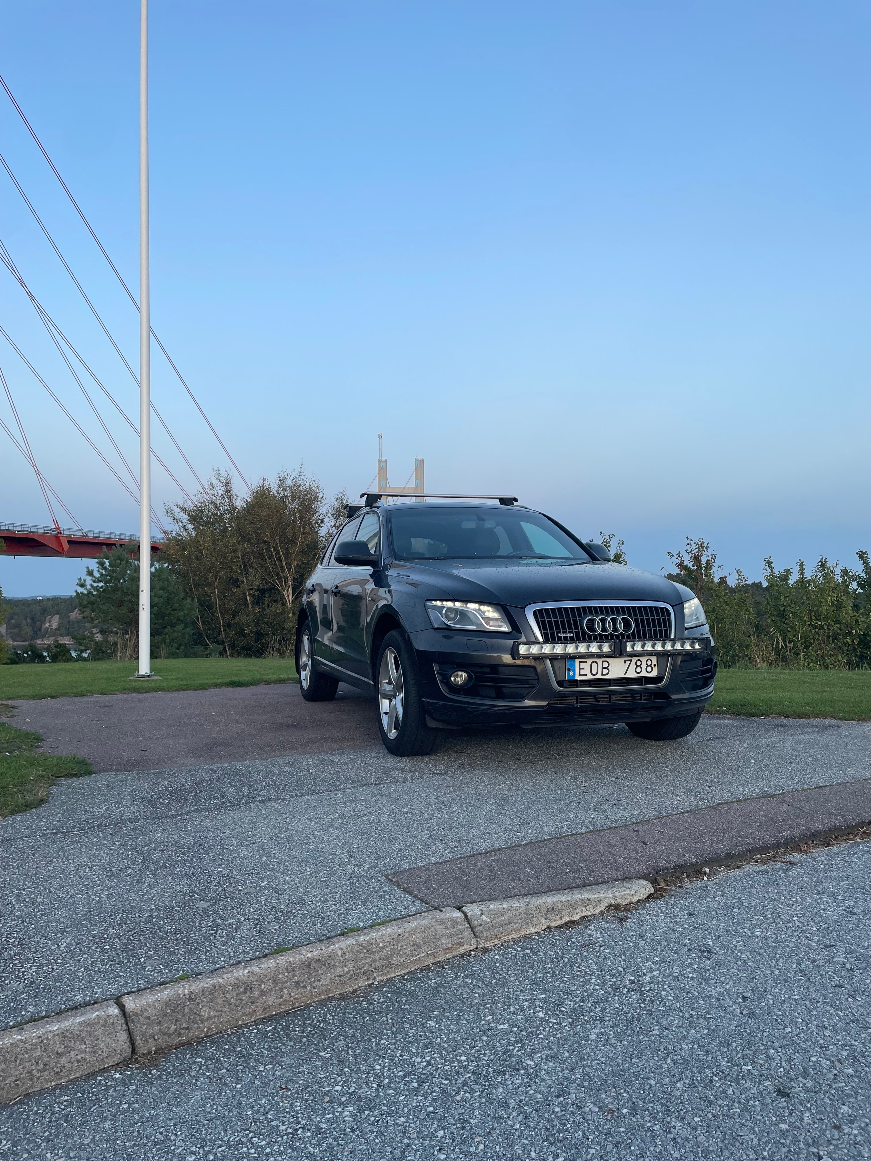 Audi Q5 2.0 TDI DPF quattro S Tronic 2010, kuva 2/7