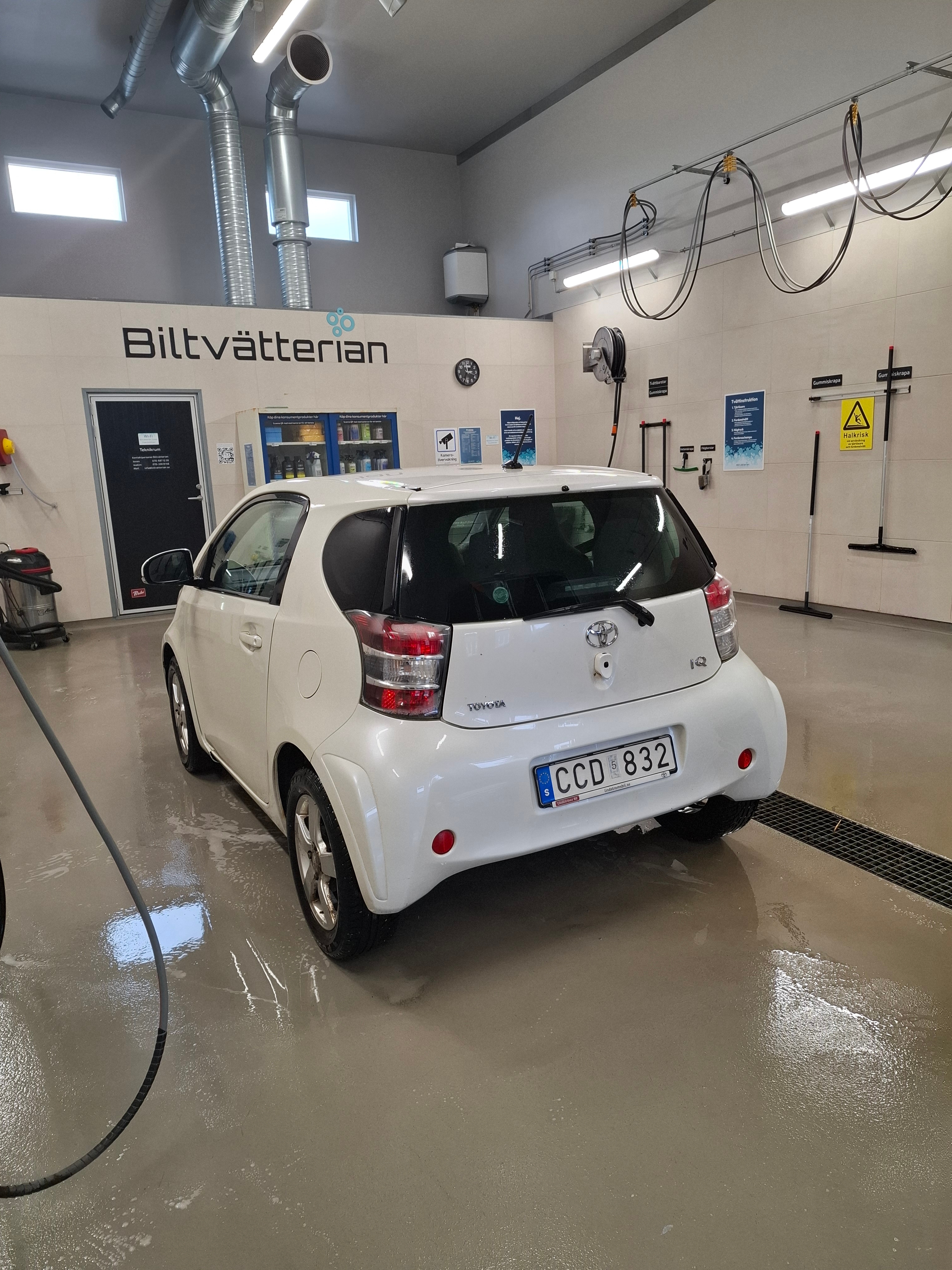 Toyota IQ 1.0 VVT-i Manuell 2009, photo 4/7