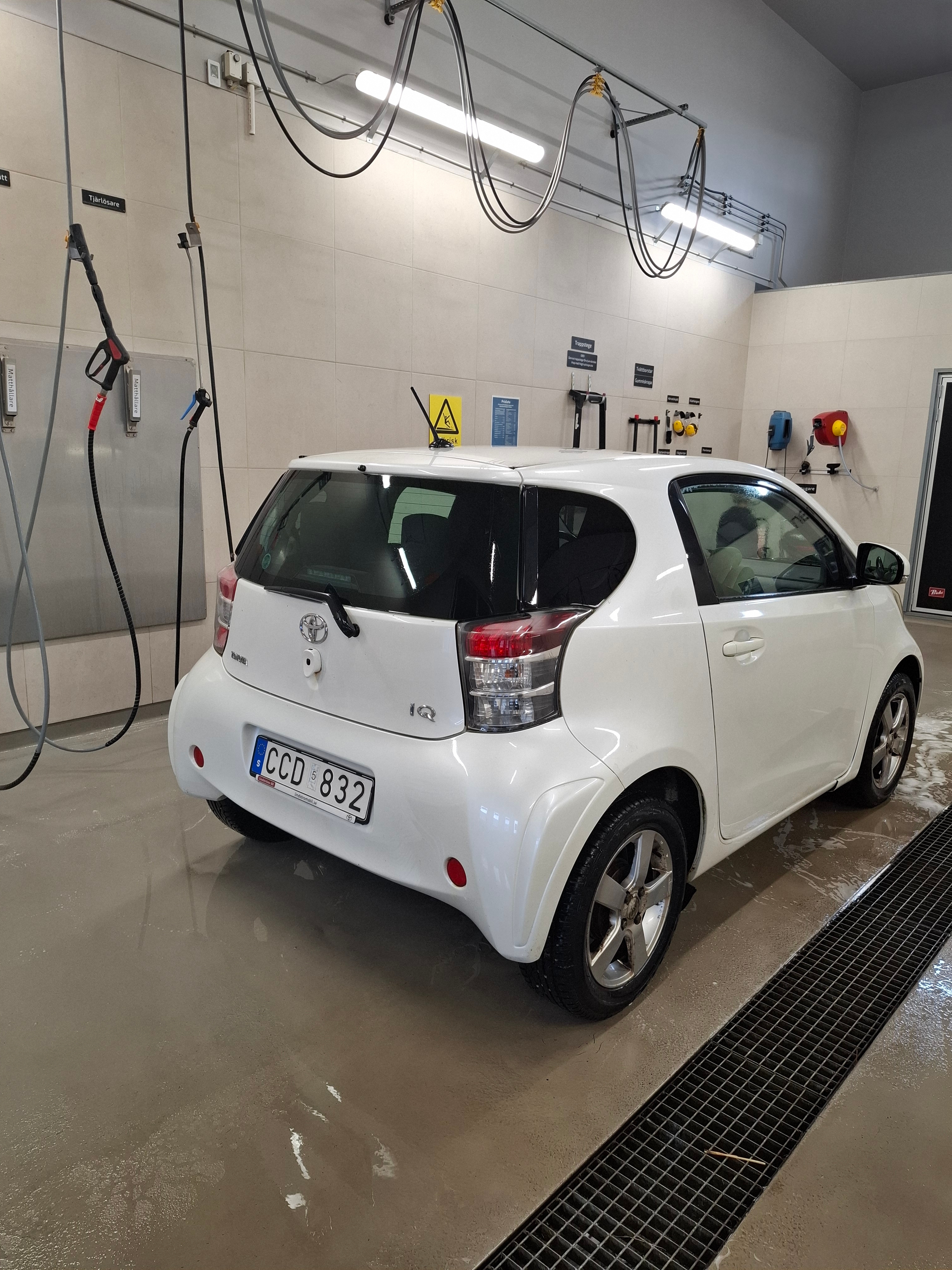 Toyota IQ 1.0 VVT-i Manuell 2009, photo 3/7