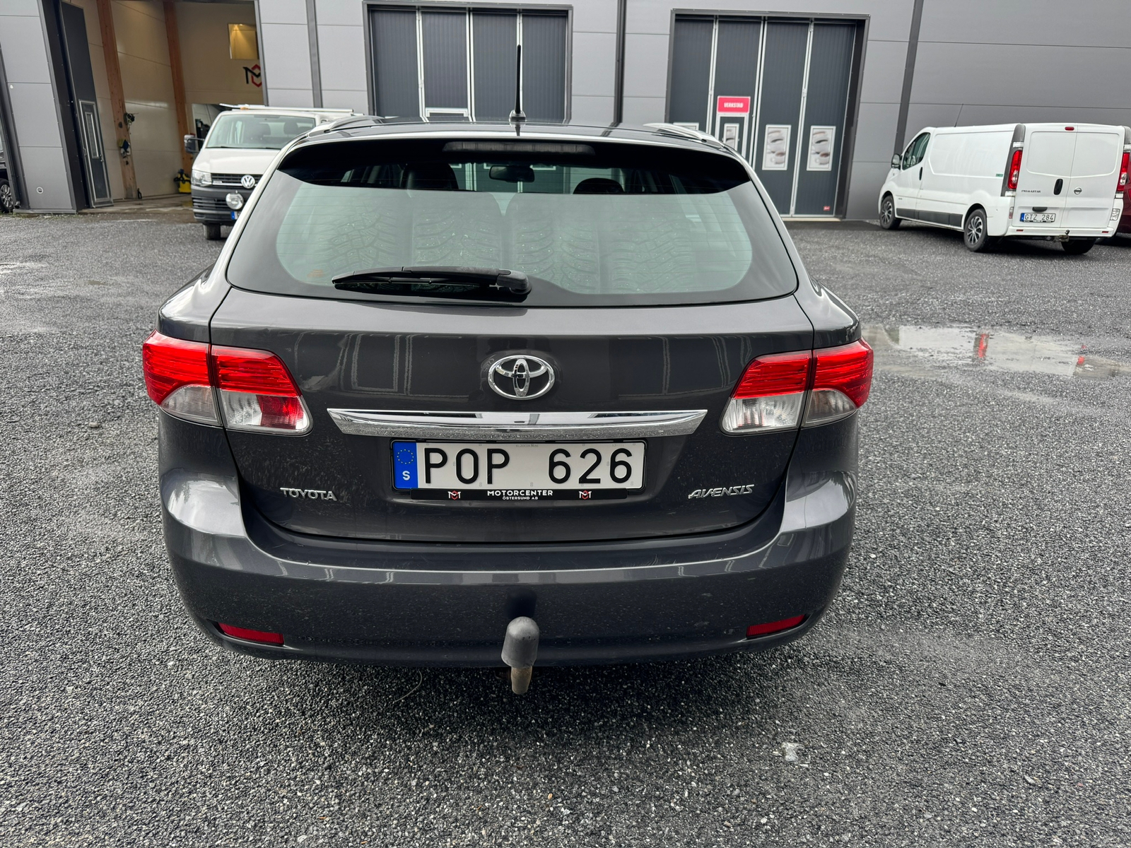 Toyota Avensis 2013, photo 3/10
