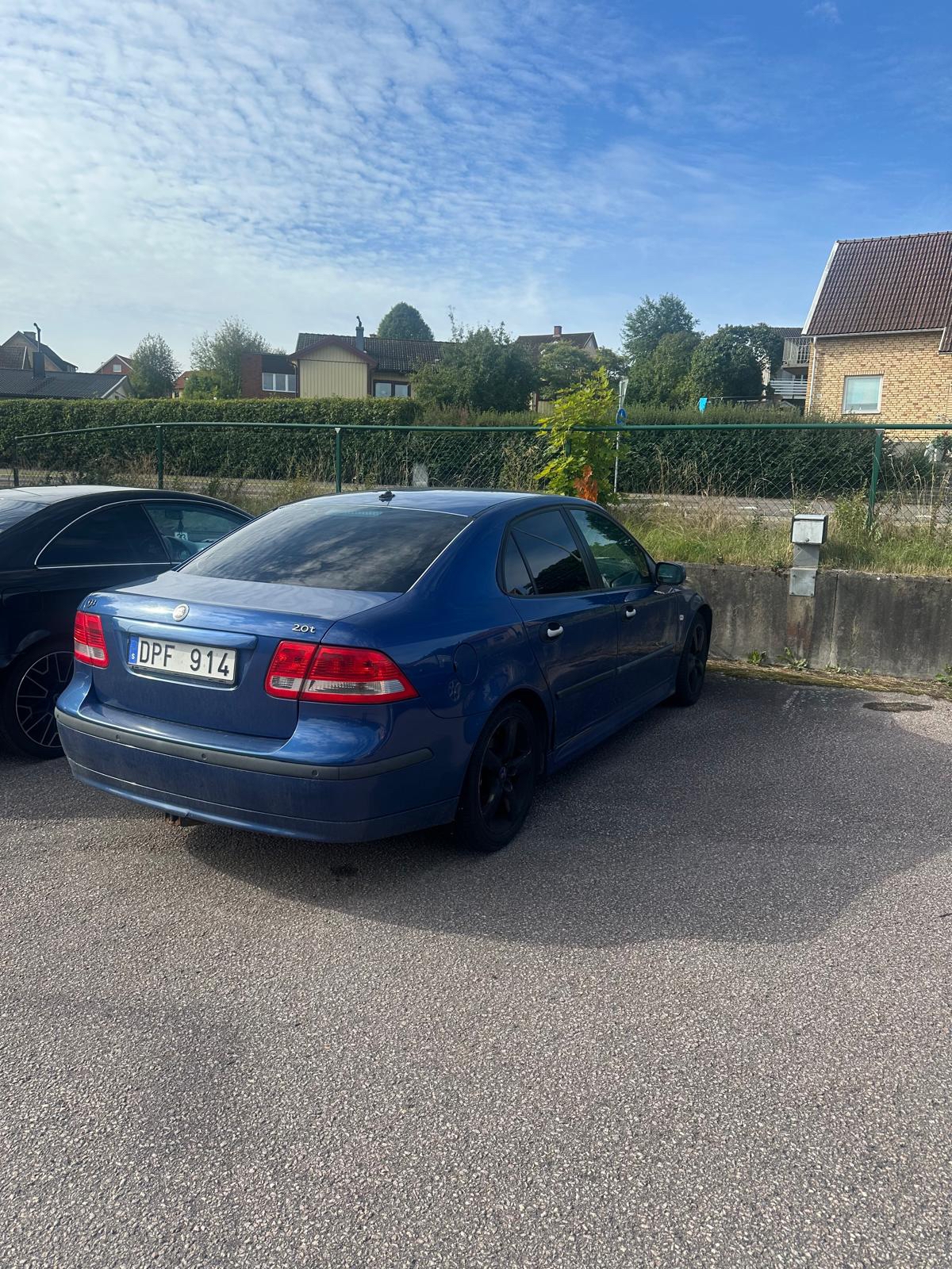 Saab 9-3 SportSedan 2.0 T Automatisk 2003, photo 2/5