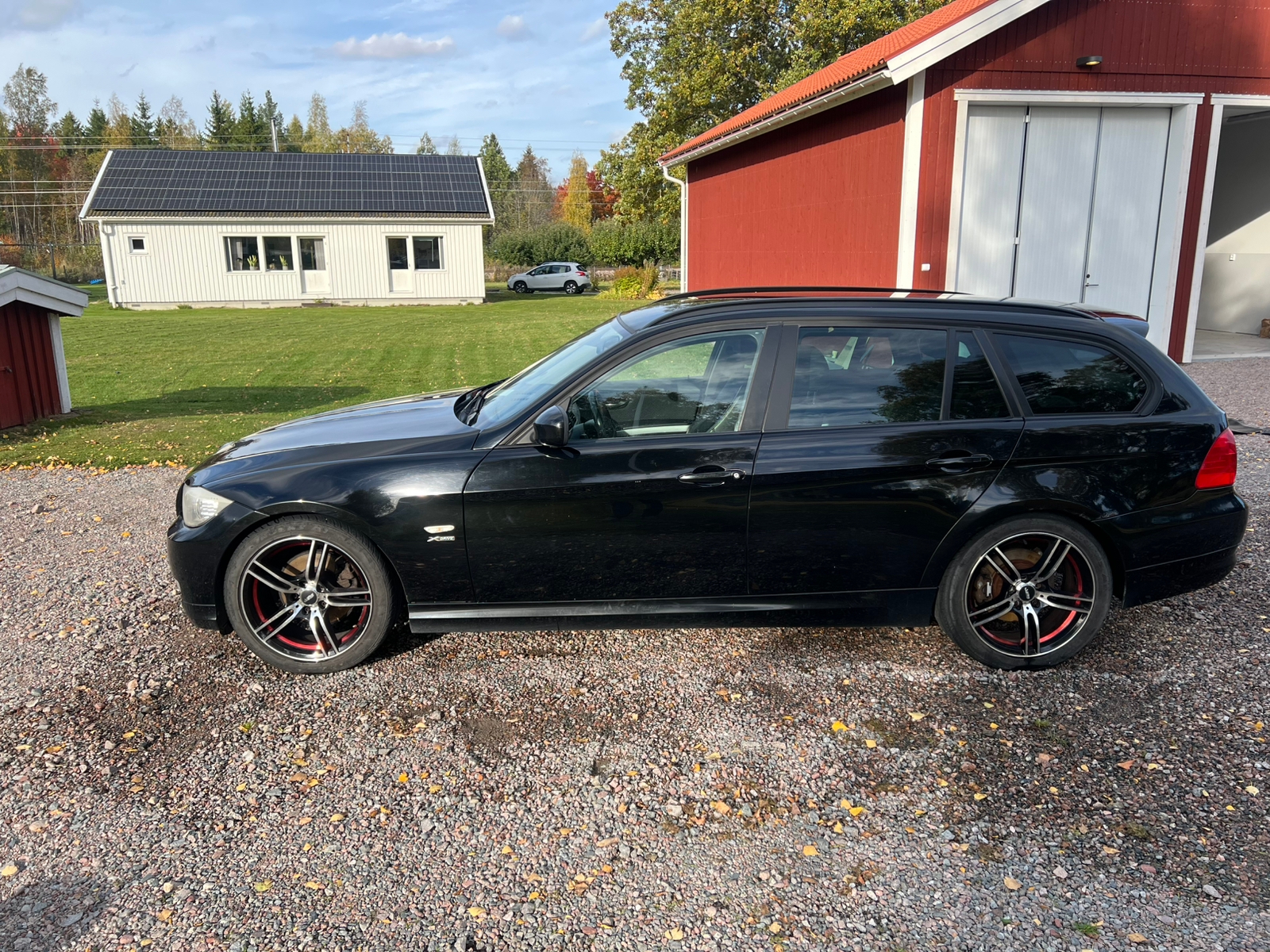 BMW 320 d xDrive Touring Manuell 2011, photo 4/10