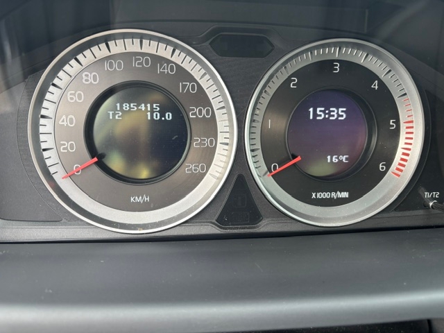 Volvo V70 D4 Geartronic 2013, photo 8/8