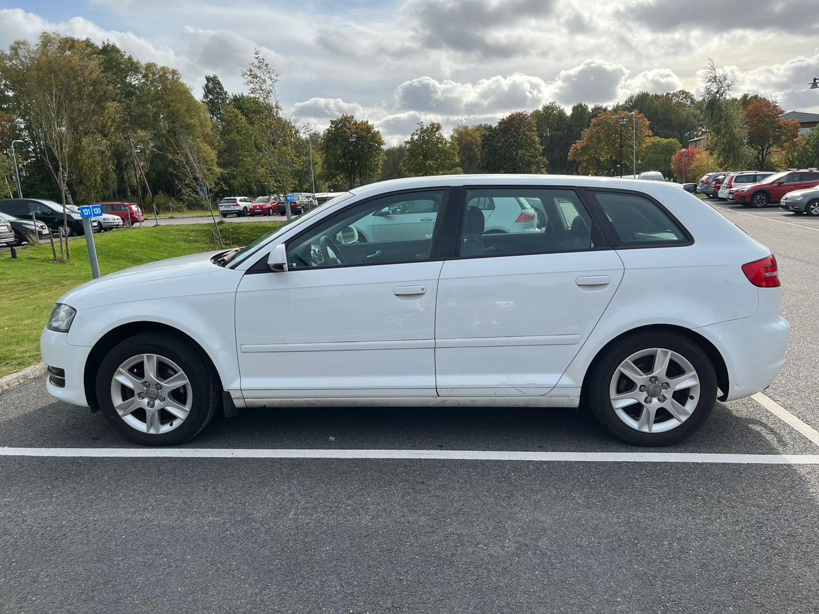 Audi A3 Sportback 1.6 TDI Manuell 2013, bild 3/8