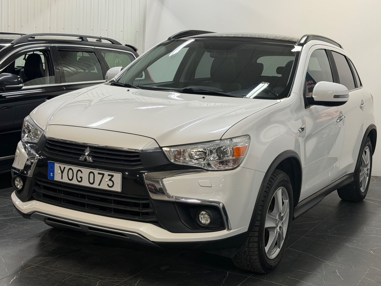 Mitsubishi ASX 2.2 Di-D 4WD Automat 2017, photo 3/10