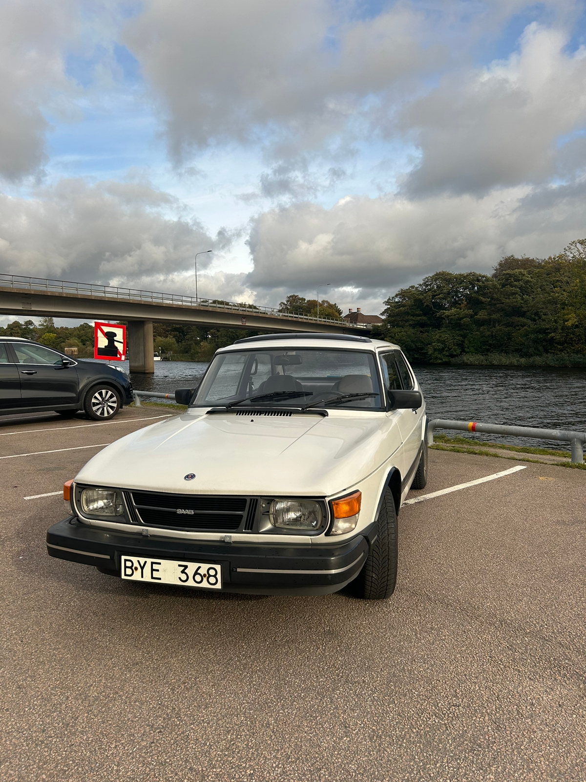 Saab 90