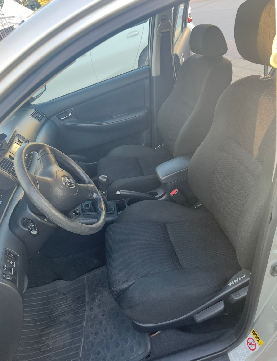 Toyota Corolla 2005, bild 3/9