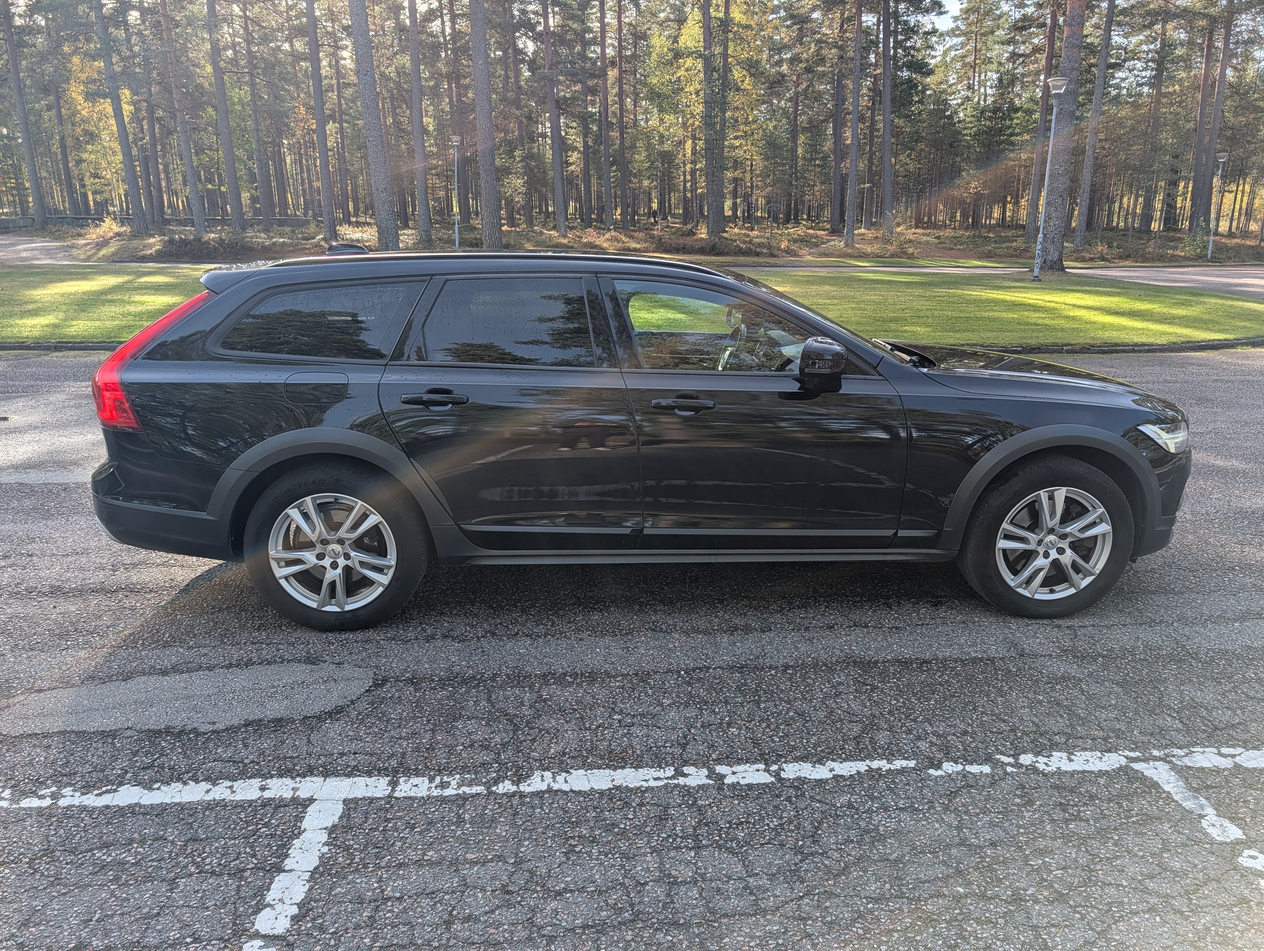 Volvo V90 Cross Country 2018, bild 3/10