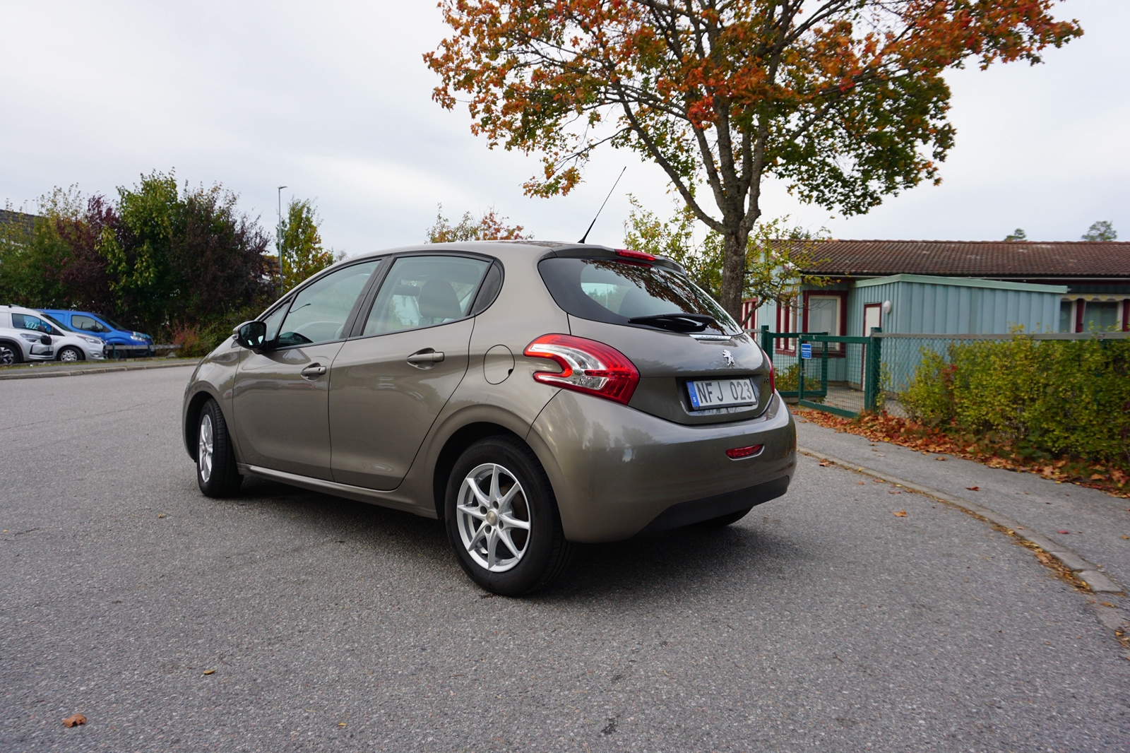 Peugeot 208 5-dörrar 1.2 VTi 82 Manuell 2012, bild 4/10