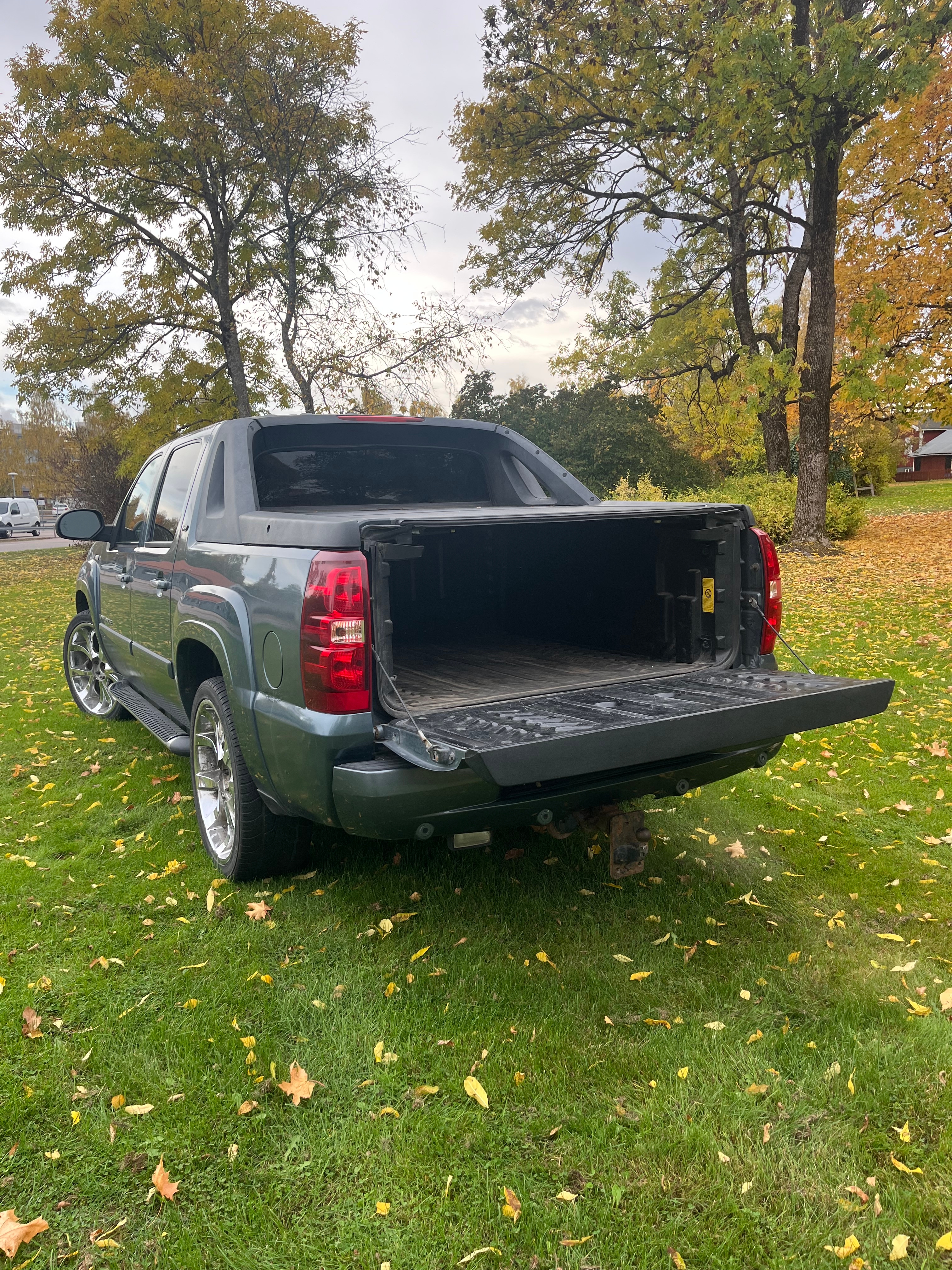 Chevrolet Avalanche 2008, kuva 3/9