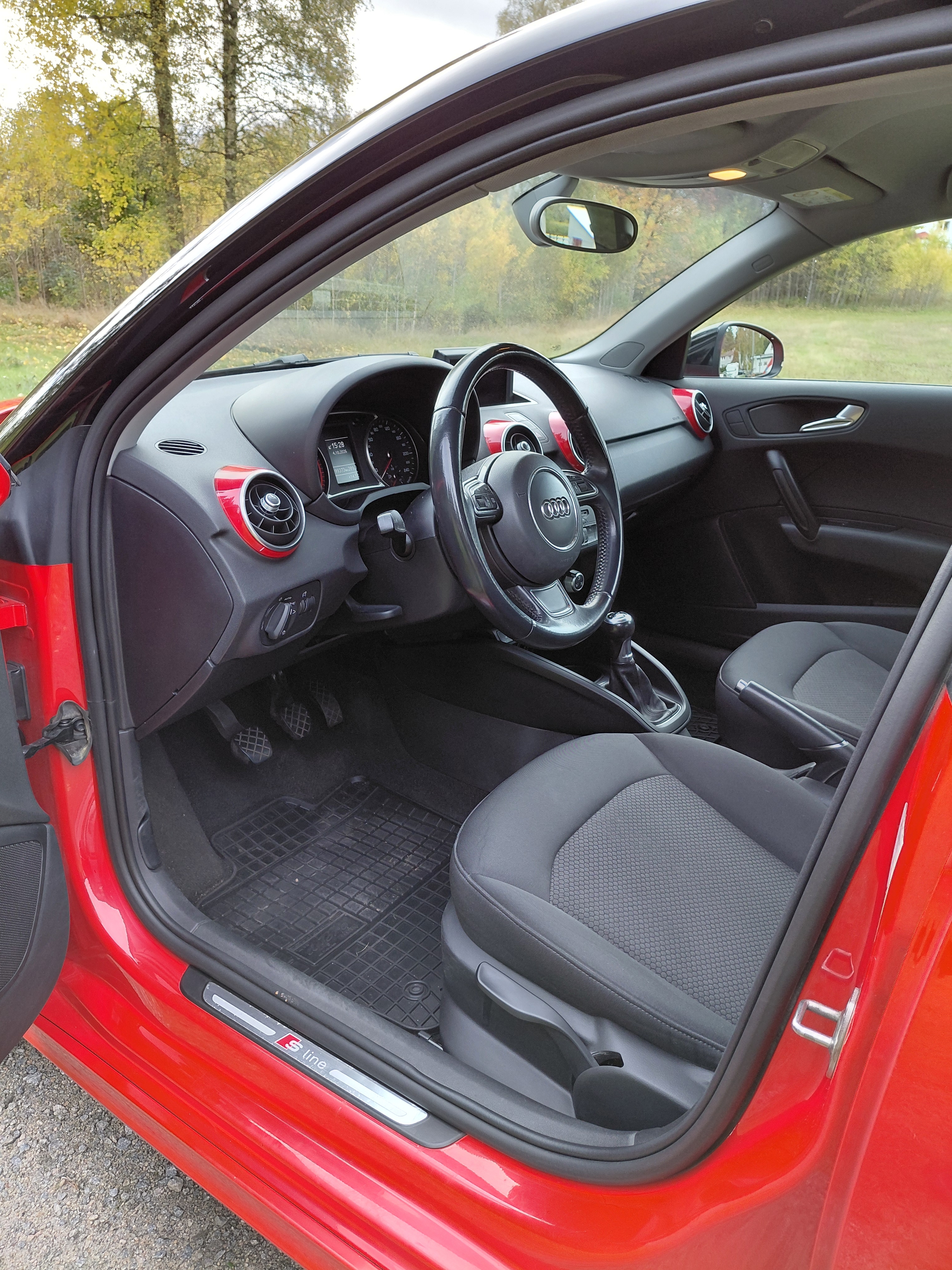 Audi A1 Sportback 1.2 TFSI Manuell 2014, photo 3/5