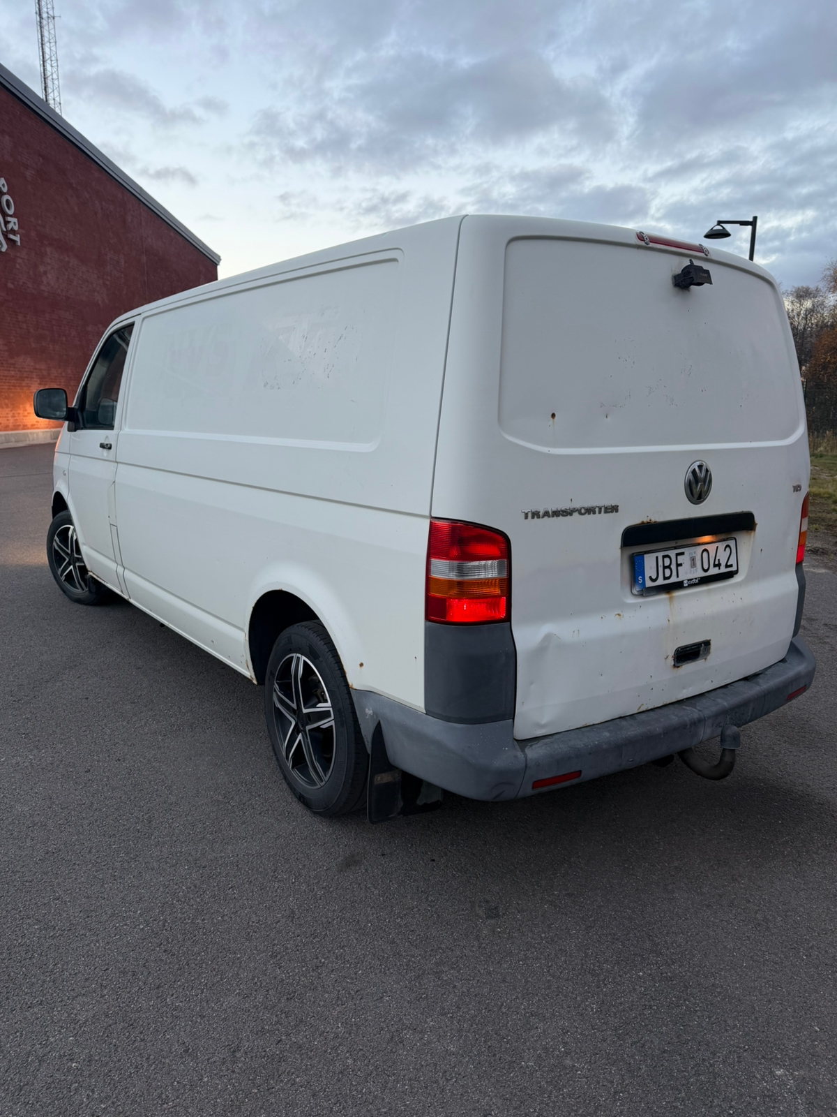 Volkswagen Transporter 2009, bild 7/8