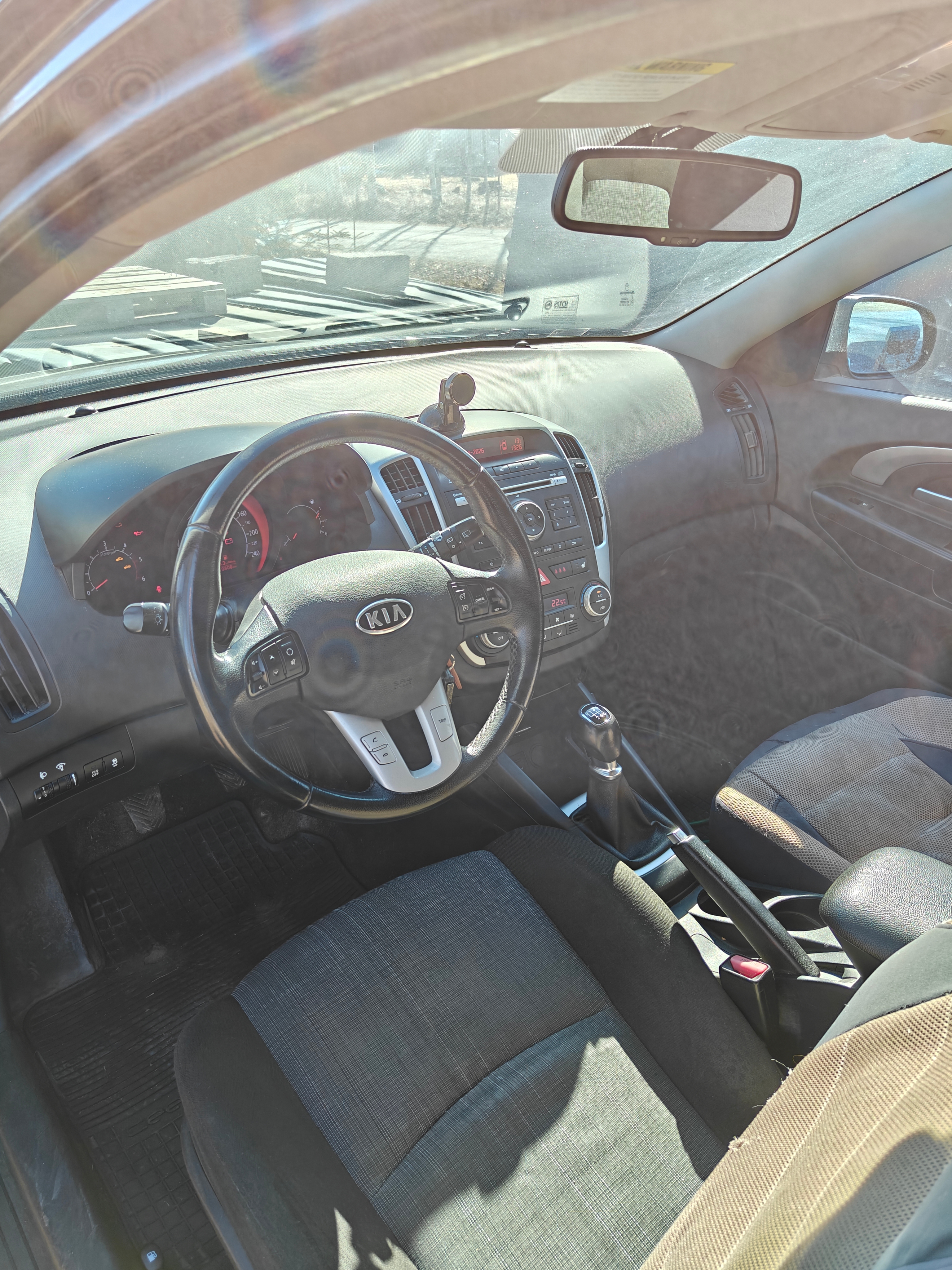 Kia Ceed _sw 1.6 CRDi Manuell 2011, photo 2/10