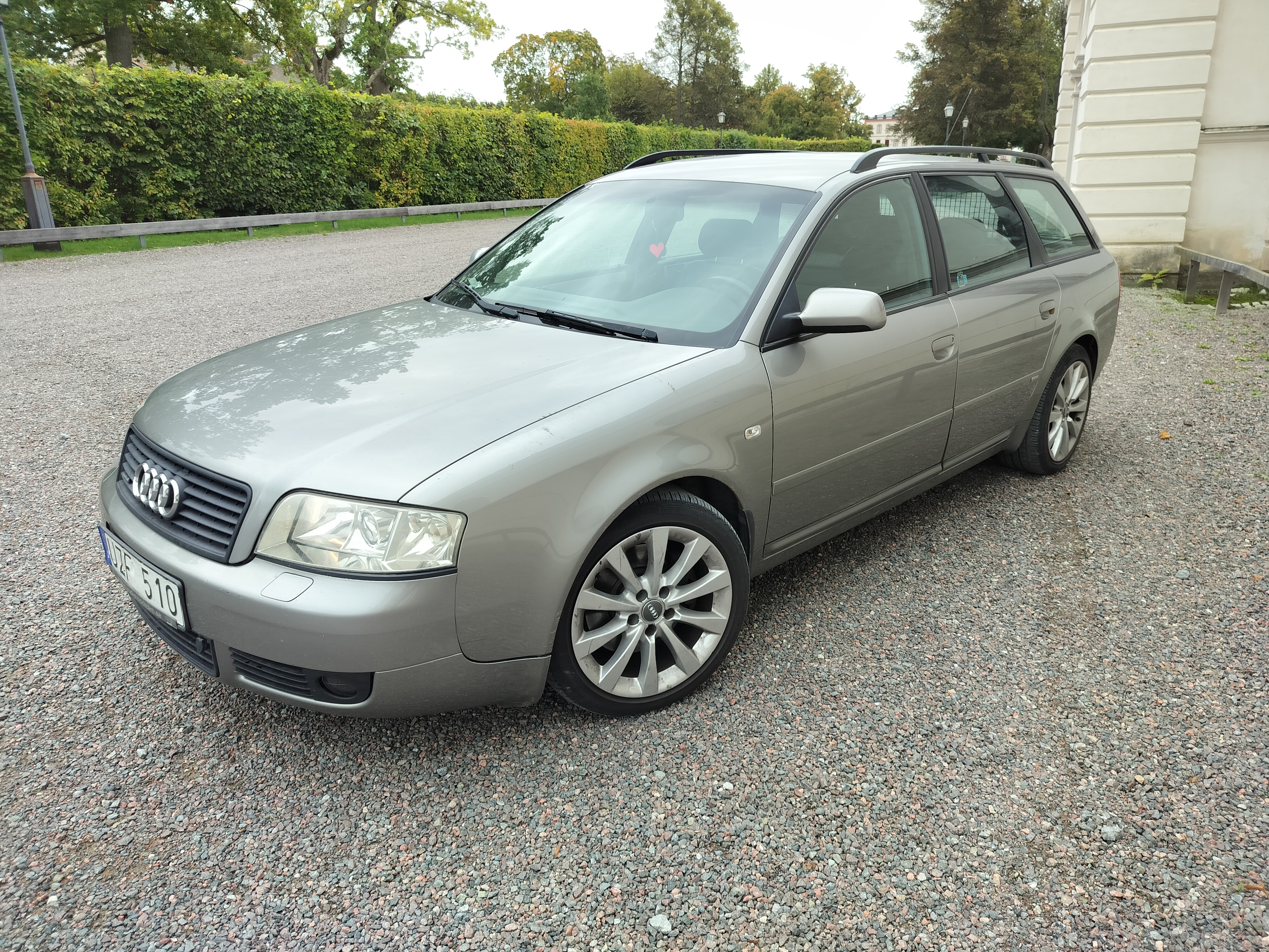 Audi A6 Avant 2.4 V6 quattro Manuell 2004, kuva 2/6