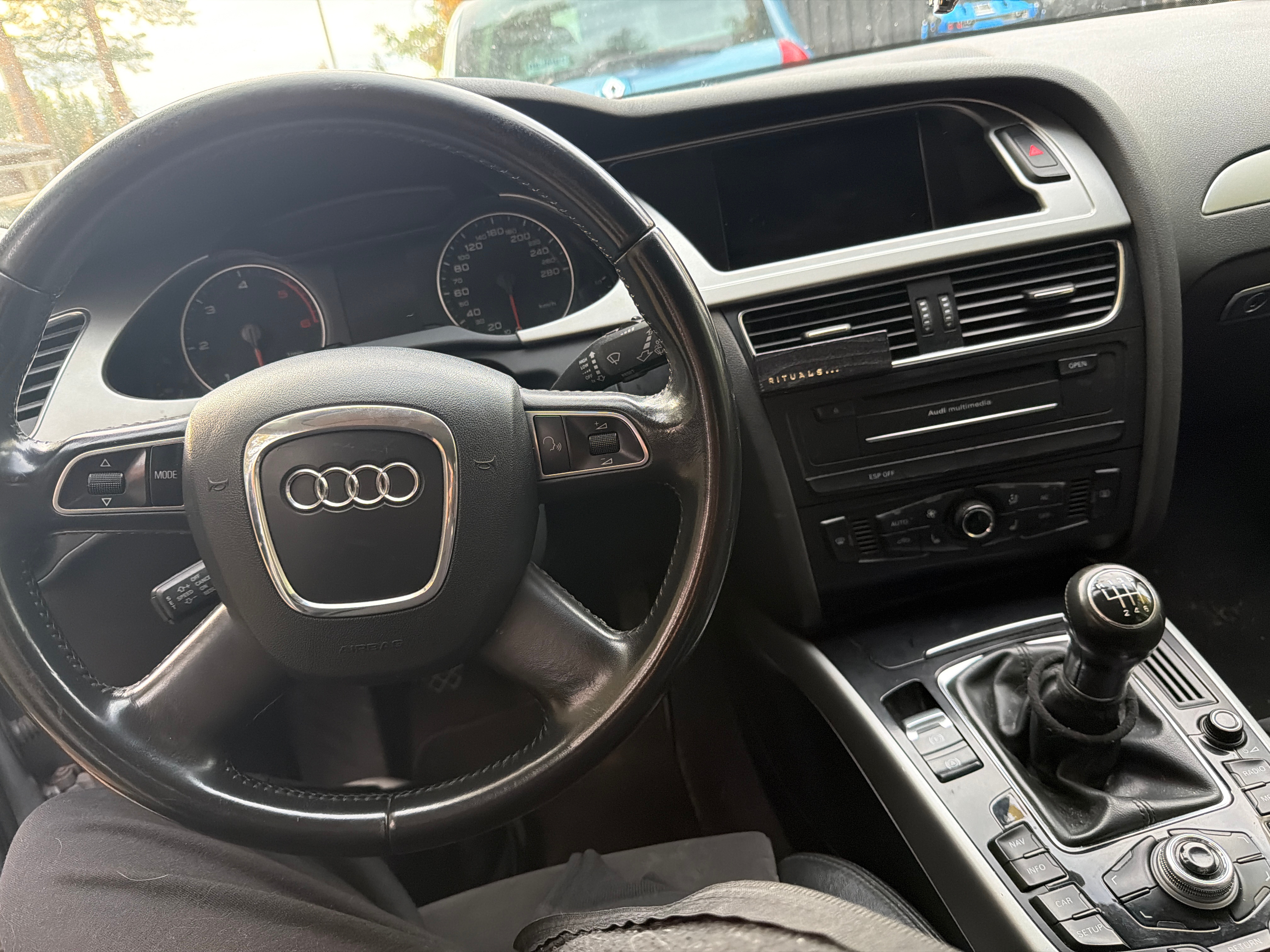 Audi A4 2010, bild 6/6
