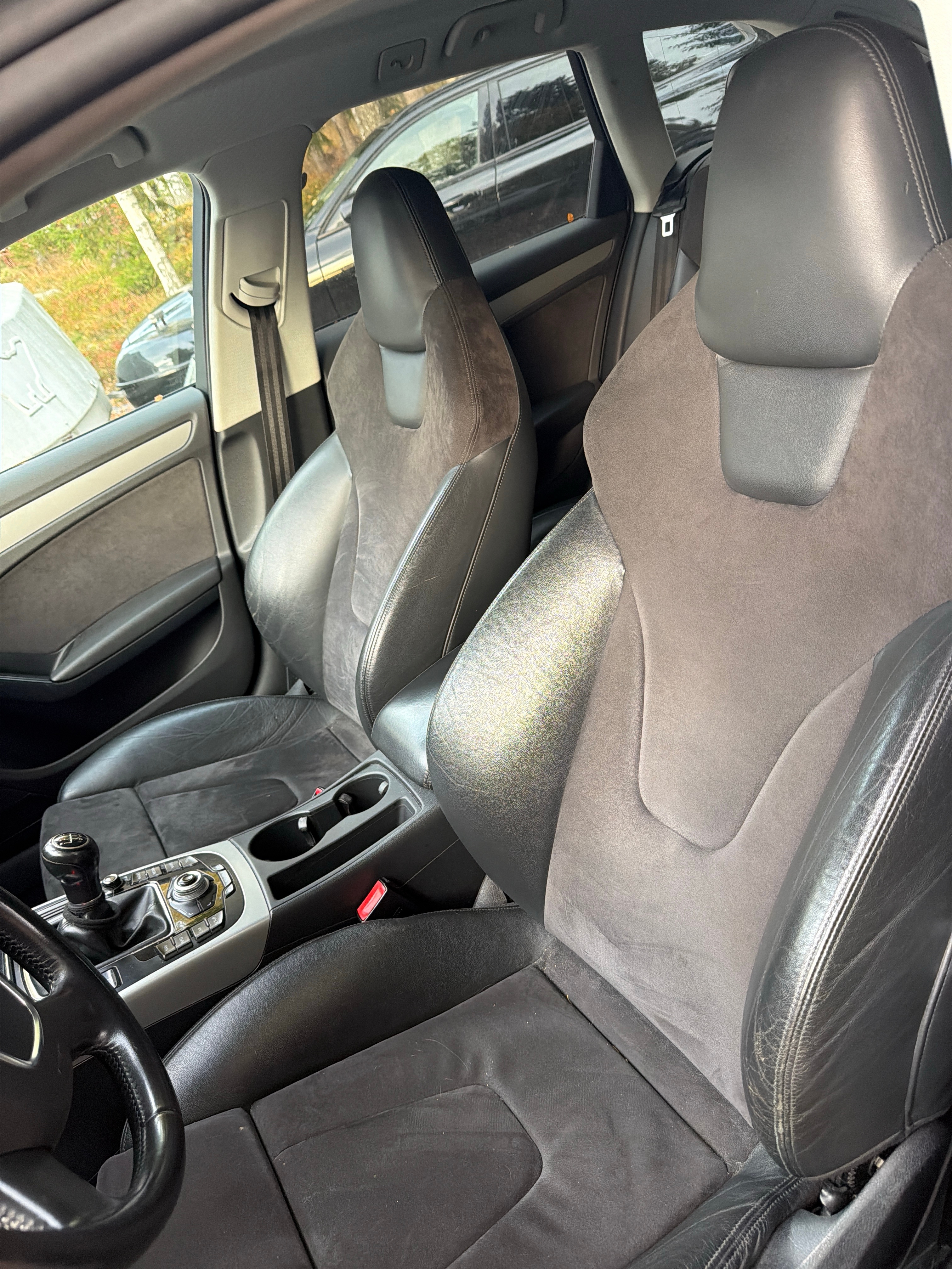 Audi A4 2010, bild 5/6