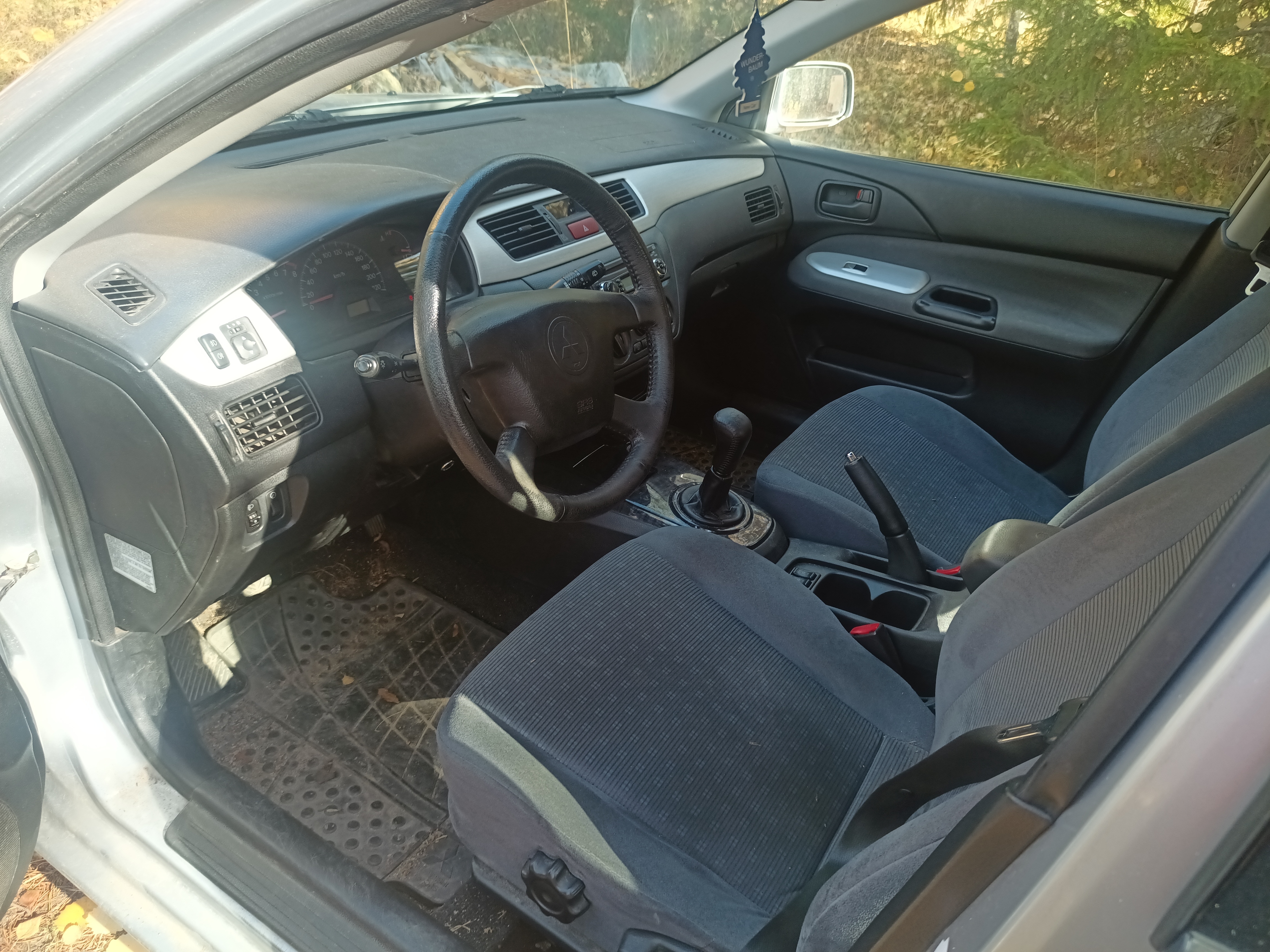 Mitsubishi Lancer 2004, bild 3/3