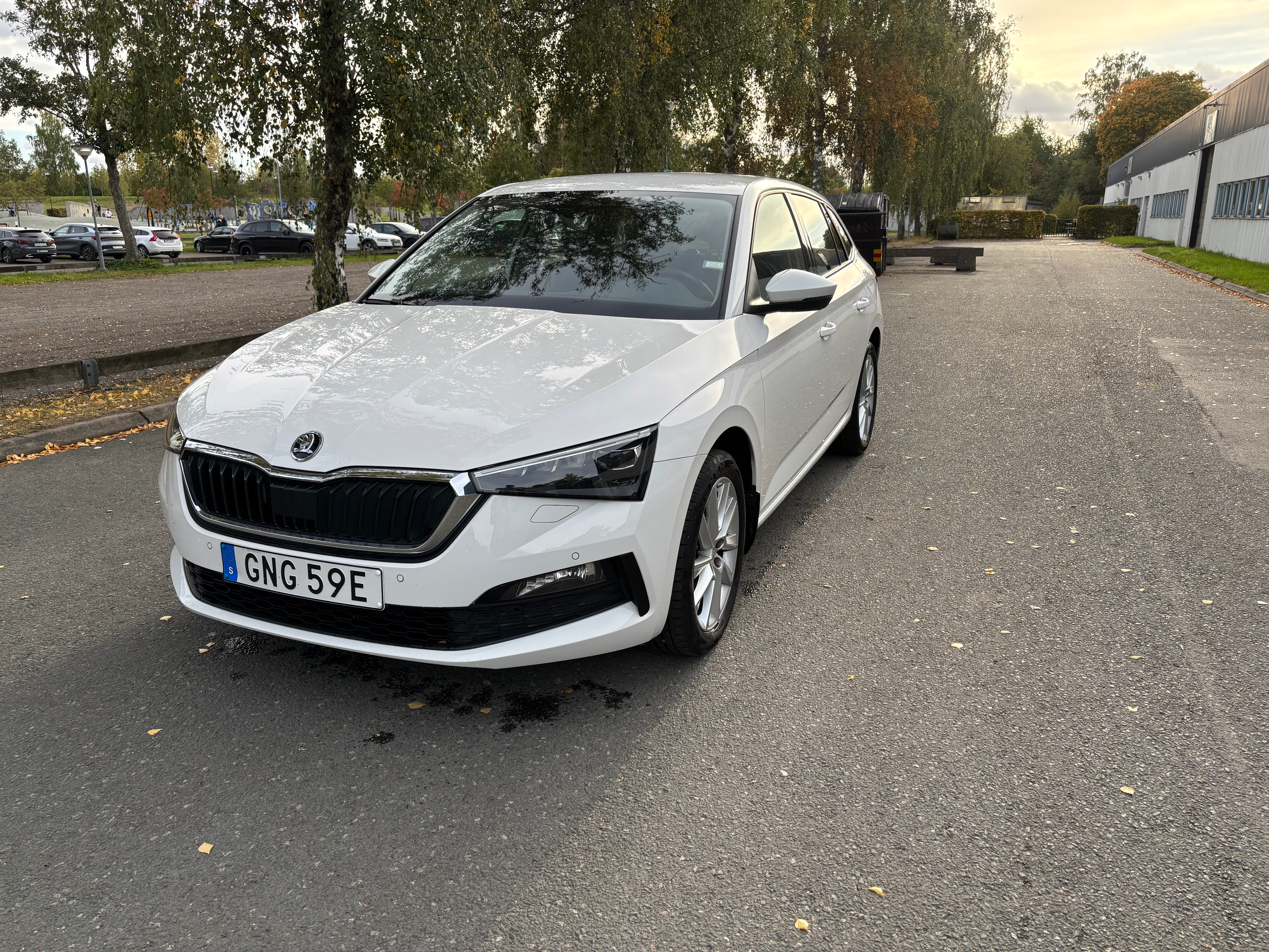 Skoda Scala 1.0 TSI Manuell 2022, kuva 2/9