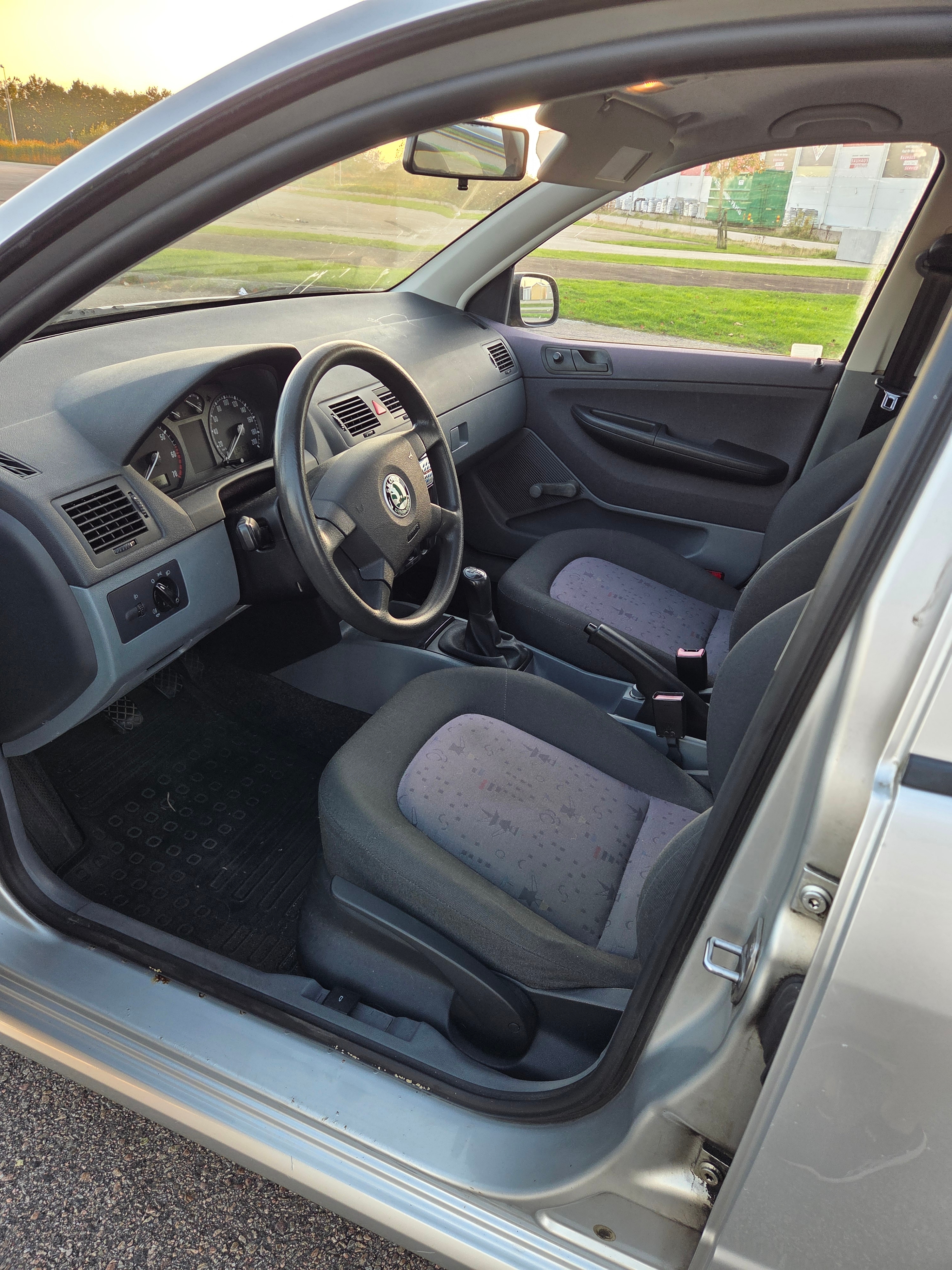 Skoda Fabia 1.2 Manuell 2003, photo 5/9